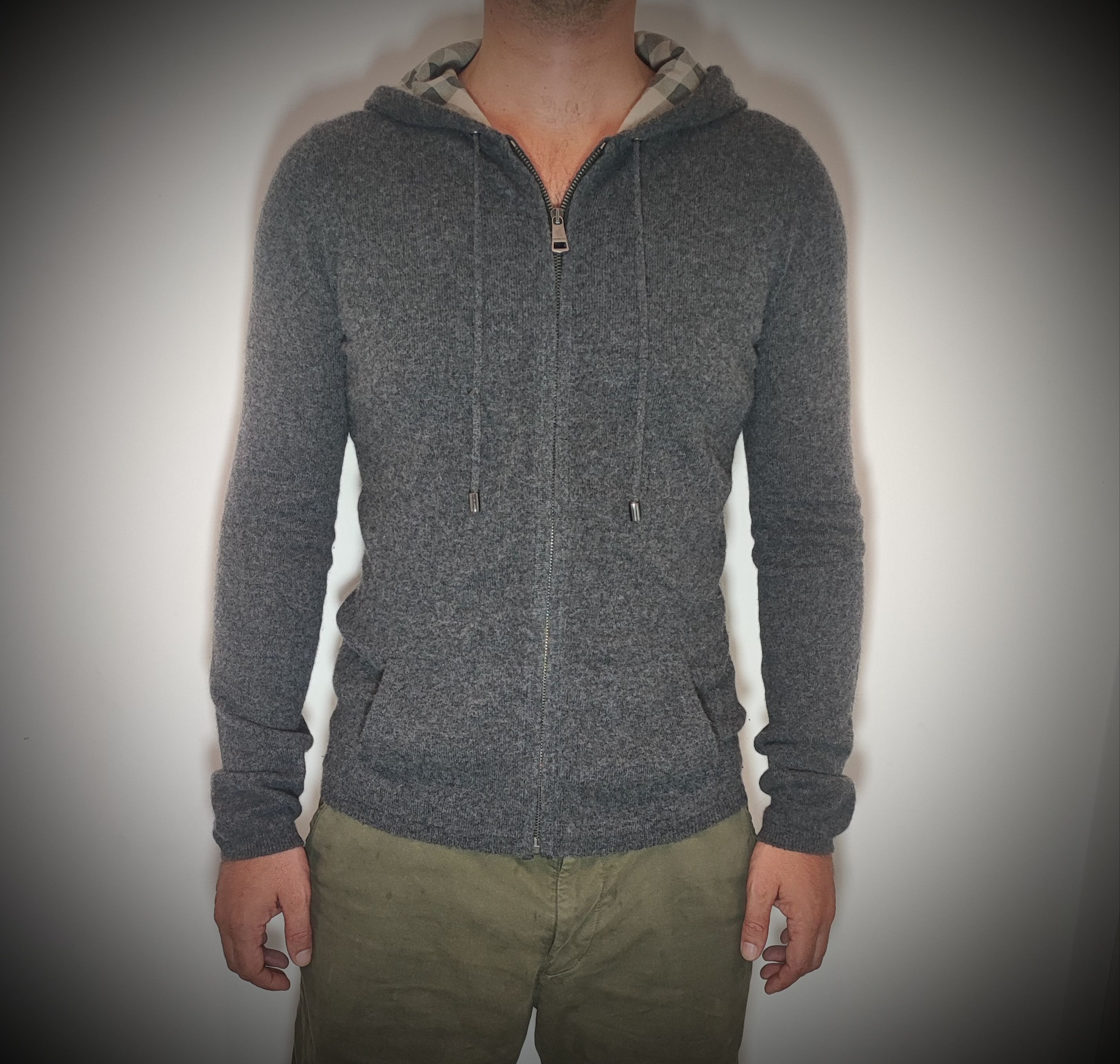 Burberry 🔥Hooded Burberry Vest Size M 100% Cashmere🔥 Size US M / EU 48-50 / 2 - 1 Thumbnail