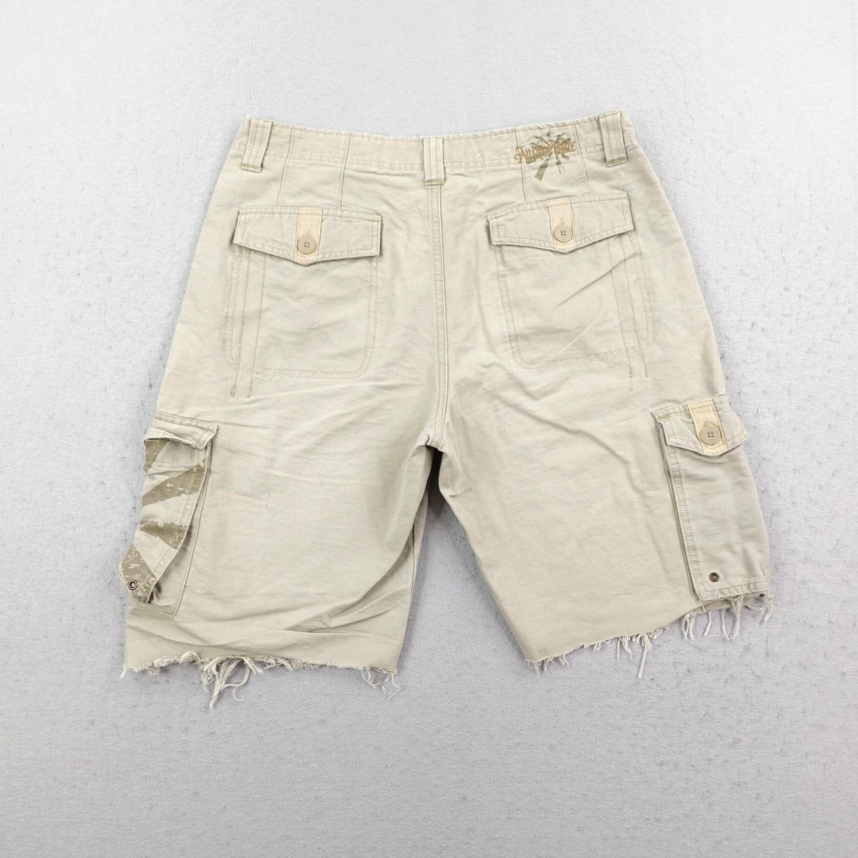 Anchor Blue VINTAGE Anchor Blue Shorts Mens 33 Khaki Cargo Baggy Skater Grunge Frayed Y2K Inseam 10 in Distressed Pockets Beige Cotton Relaxed Regular Mens Size US 33 - 5 Thumbnail
