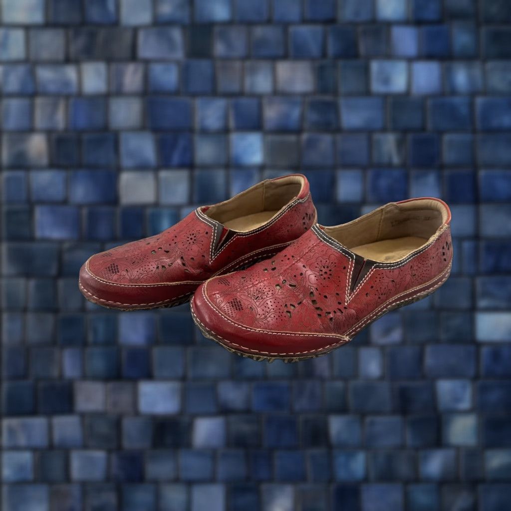 Vintage L’ARTISTE Libora Slip-On Loafers Womens Red Leather LaserCut Floral Flat Size 37 Shoes Size US 7 / IT 37 - 1 Thumbnail