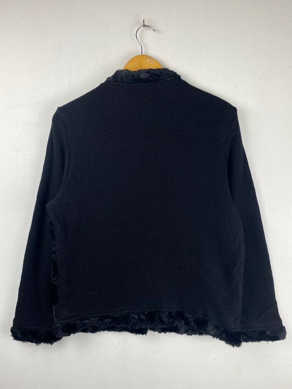 Japanese Brand vintage japanese brand fur design jacket nice design Size US M / EU 48-50 / 2 - 7 Thumbnail