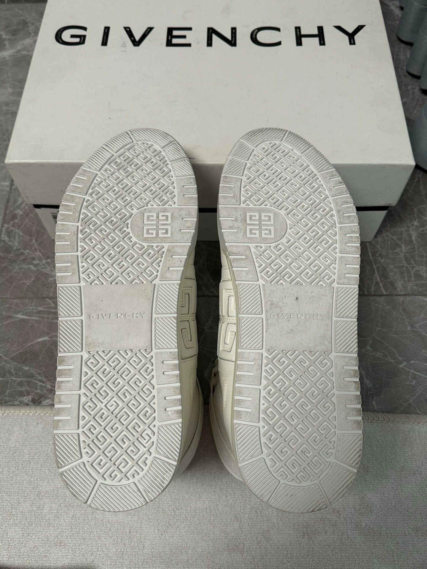 Givenchy Givenchy 4G Logo High Top Sneakers White 42 Size US 9 / EU 42 - 5 Thumbnail