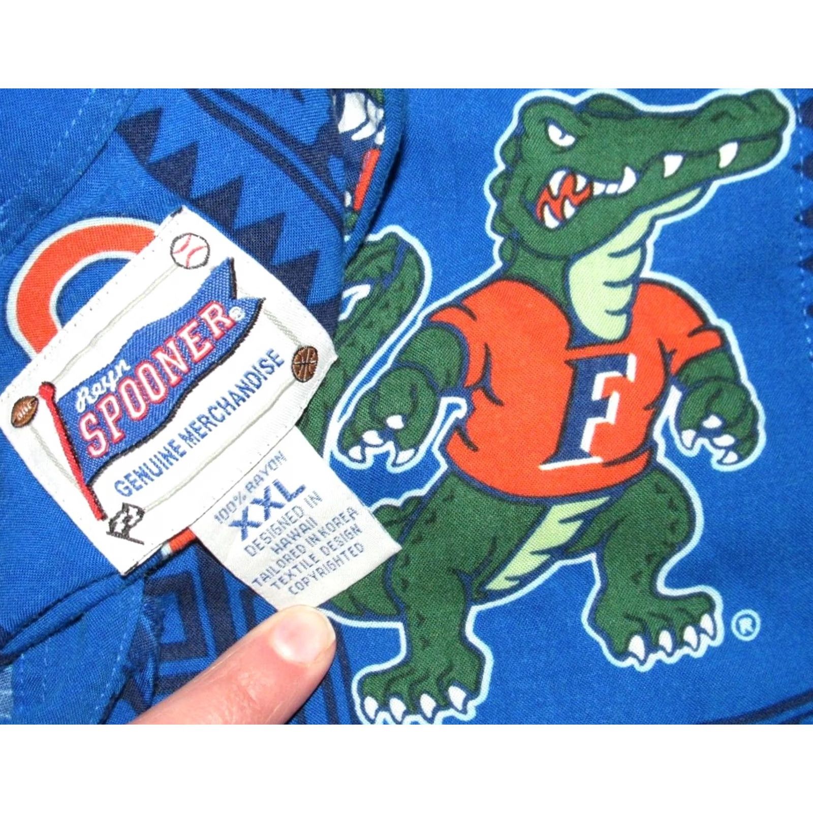 Reyn Spooner REYN SPOONER Florida Gators Rayon Short Sleeve Button Down Shirt XXL Blue Mens XXL Short Sleeve Button Down Shirt Florida Gators Rayon Size US XXL / EU 58 / 5 - 3 Thumbnail