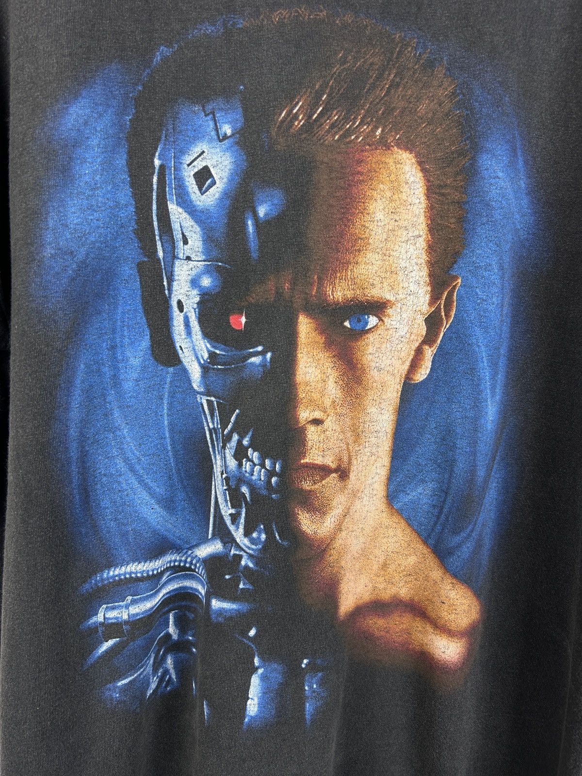 Universal Studios 90s Vintage Terminator T2-3D Universal Florida Faded T-Shirt Size US L / EU 52-54 / 3 - 2 Thumbnail