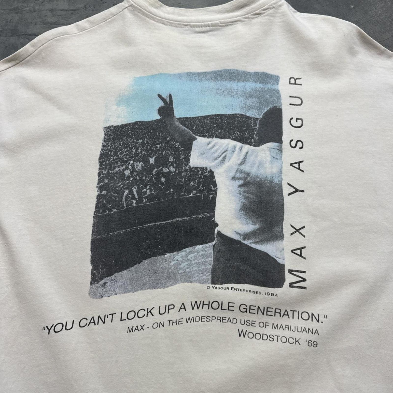 Vintage Woodstock 69 Max Yasgur Vintage 90s Drug Graphic T-Shirt Size US XL / EU 56 / 4 - 2 Thumbnail