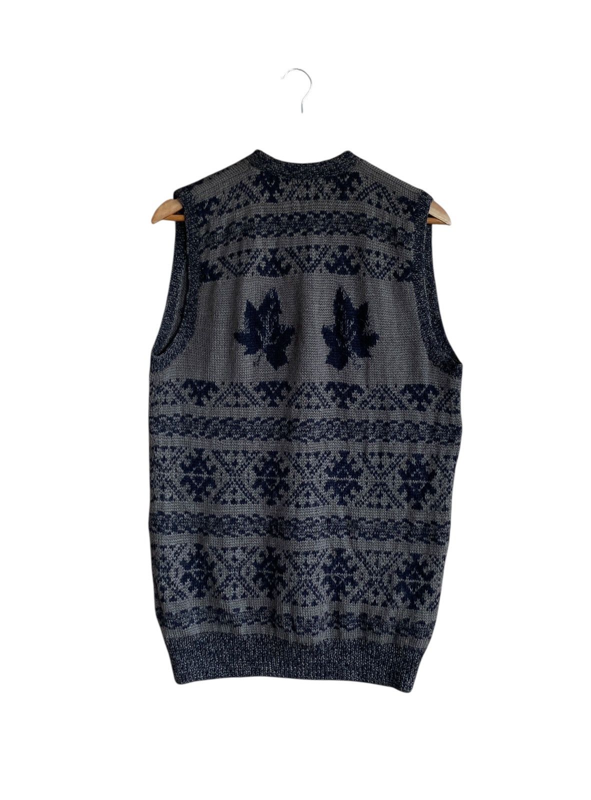Vintage Vintage Japanese Brand Nando Hand Knitwear Vests 1990s Size US L / EU 52-54 / 3 - 2 Thumbnail