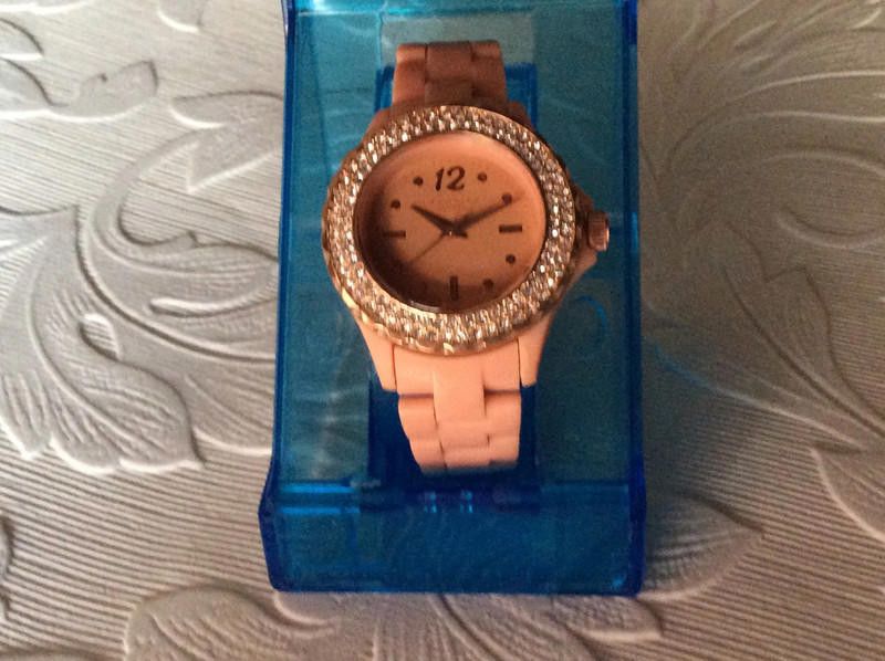 Designer Identity beach soft ladies watch Size ONE SIZE - 6 Thumbnail
