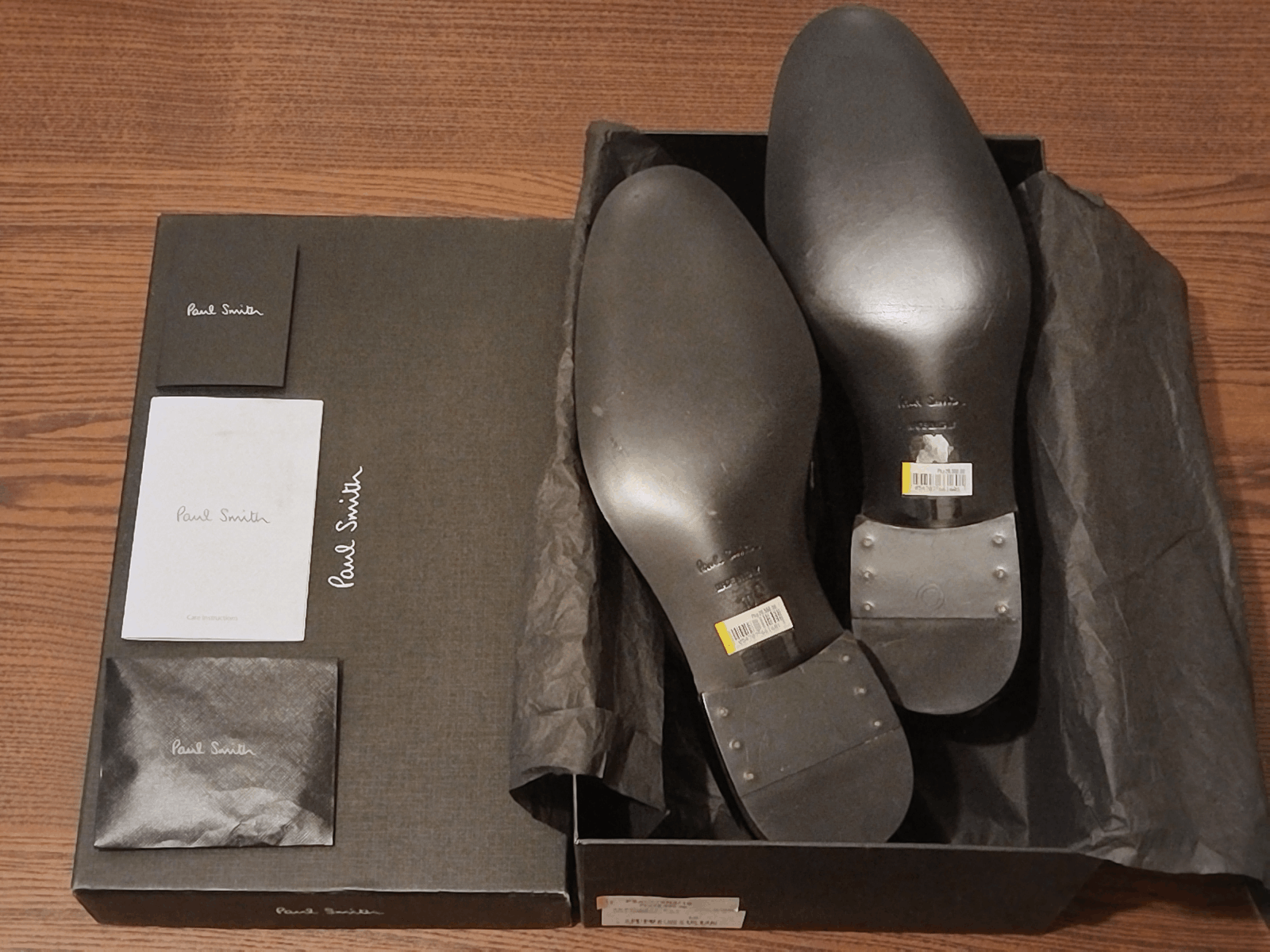 Paul Smith PAUL SMITH BLACK PATENT LEATHER OXFORD LACE-UPS Size US 11 / EU 44 - 4 Thumbnail
