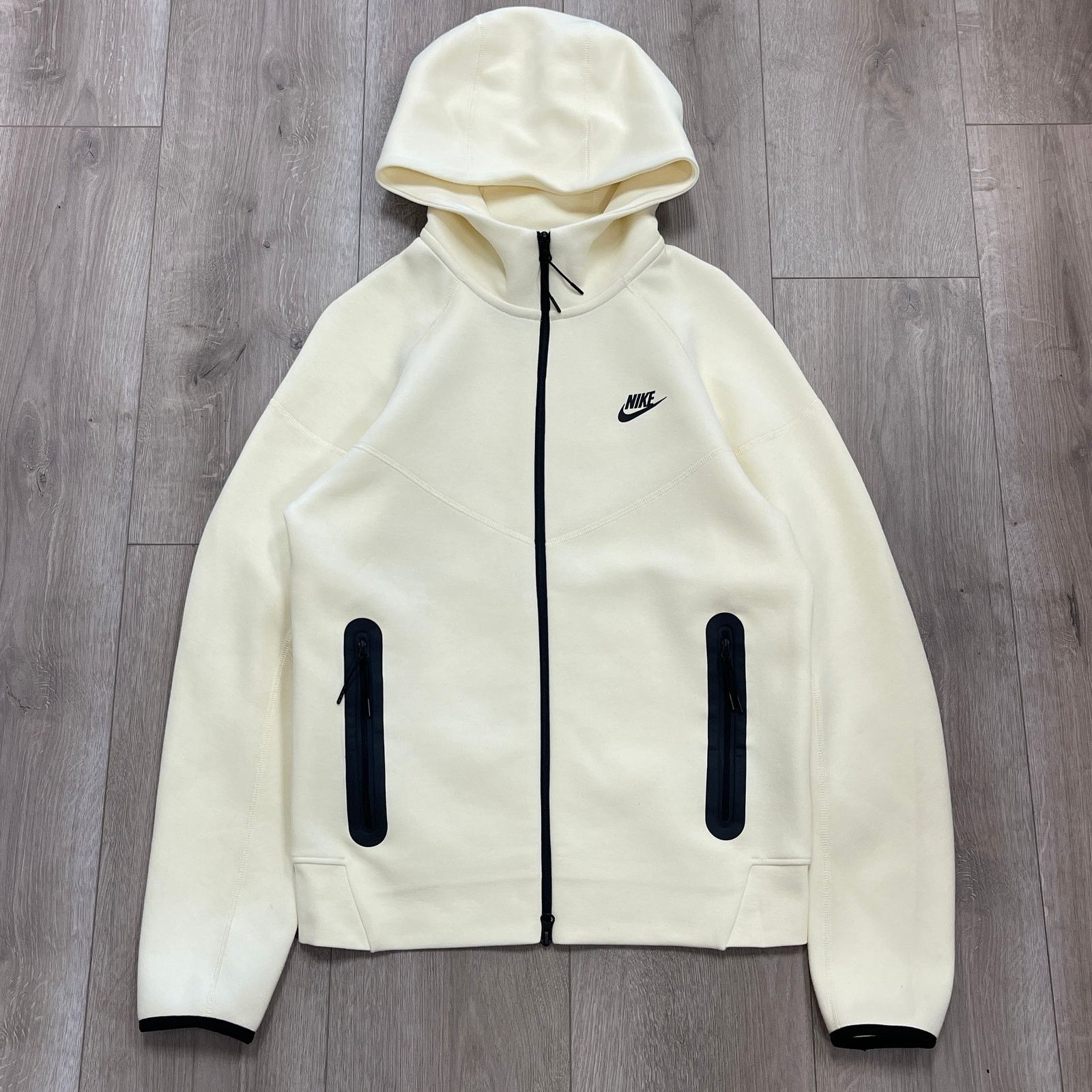 Nike Nike Sportswear Tech Fleece Windrunner Full-Zip Hoodie Small Size US S / EU 44-46 / 1 - 1 Thumbnail