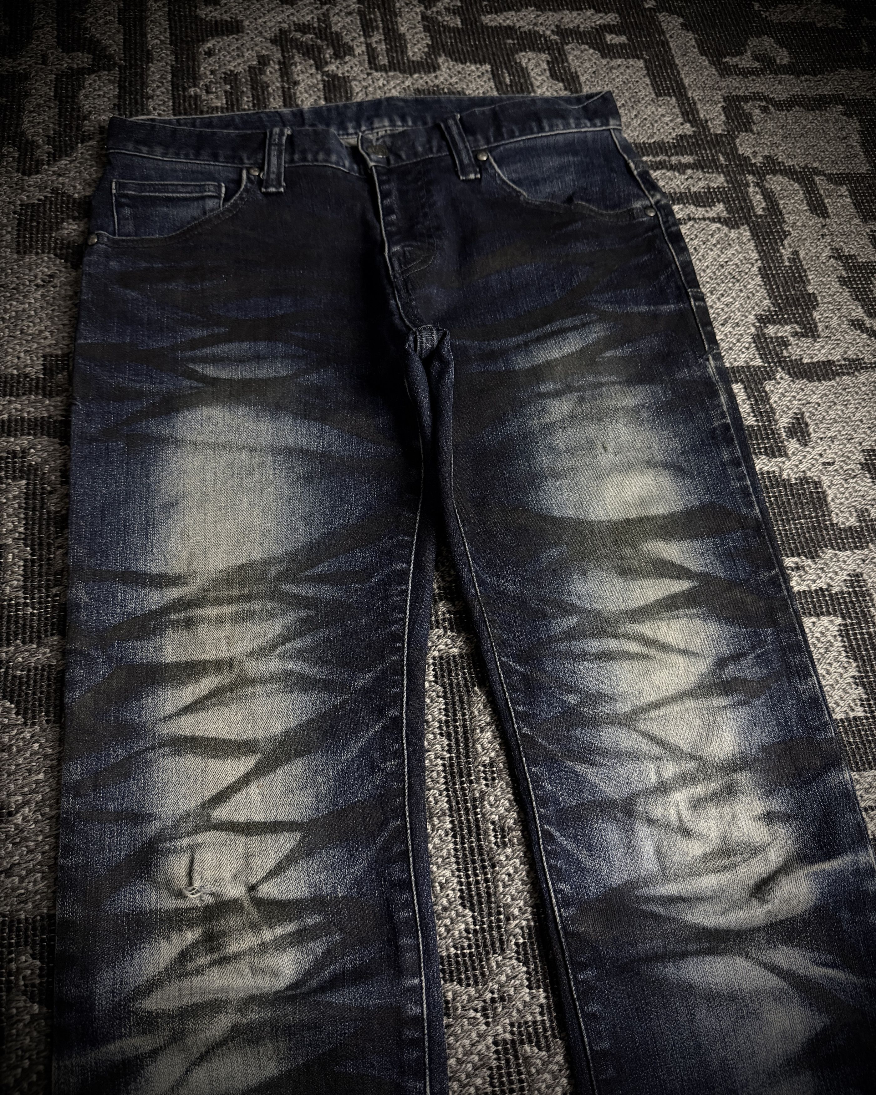 Tornado Mart Tornado Mart Black Whiskered Faded Skinny Denim Size US 31 - 4 Thumbnail