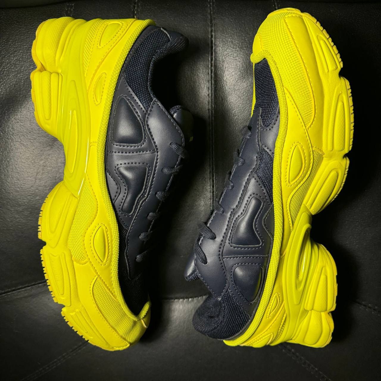 Adidas × Raf Simons 10us Adidas Raf Simons Ozweego Yellow FW18 Size US 10 / EU 43 - 5 Thumbnail