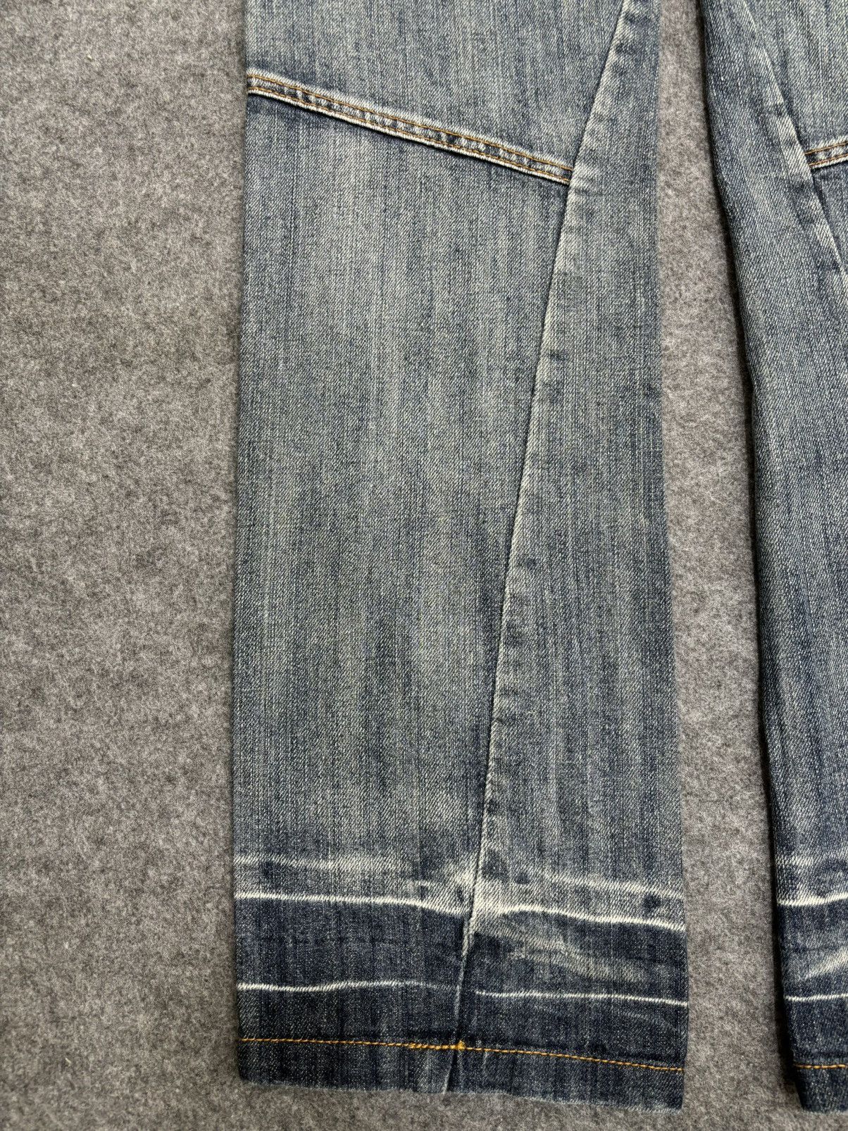 Seditionaries 💥Twsted Leg Double Waist💥Very Rare C.ien Zipper Denim F484 Size US 31 - 18 Thumbnail