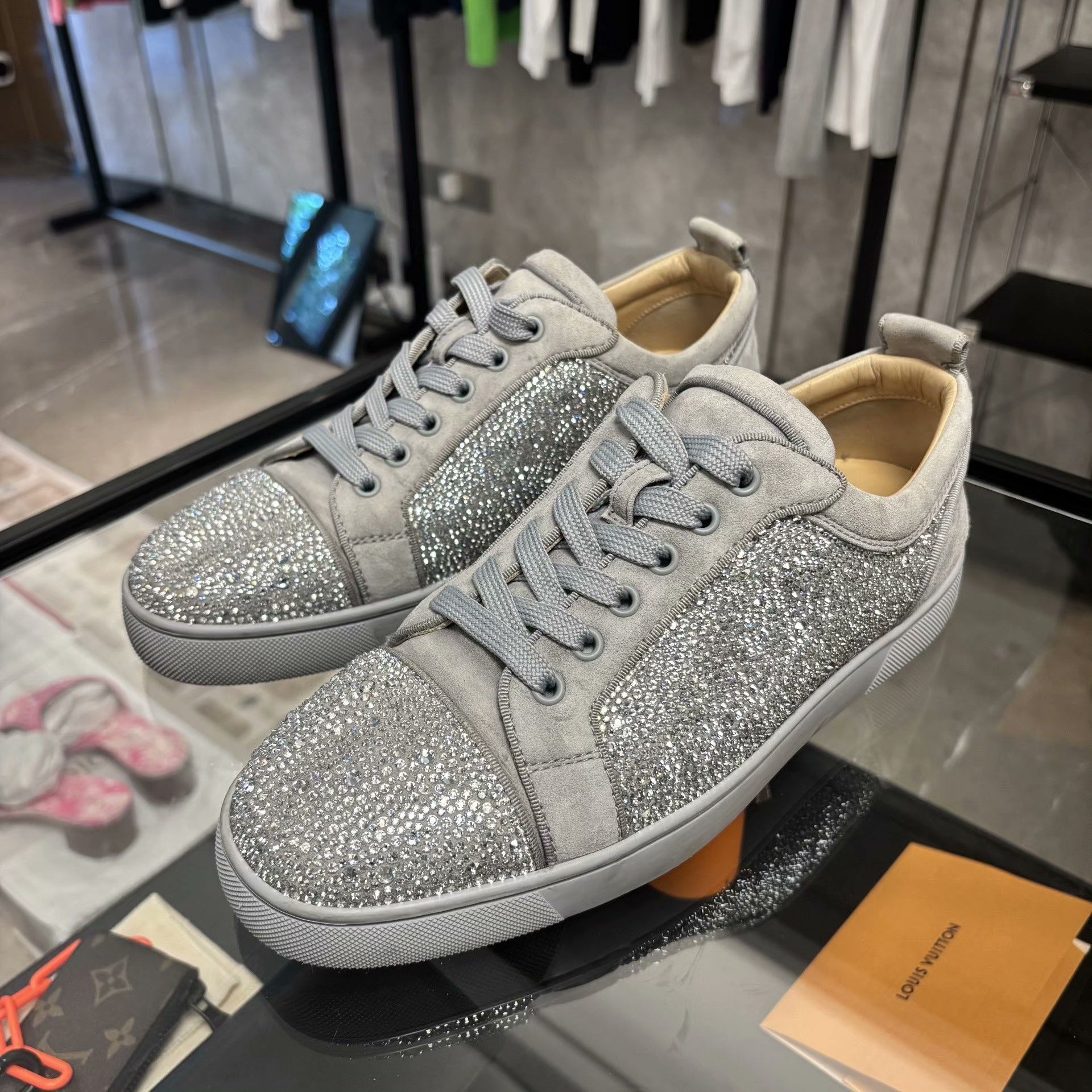 Christian Louboutin Christian Louboutin Gray Lowtop Sneakers 9 Men Size US 9 / EU 42 - 1 Thumbnail