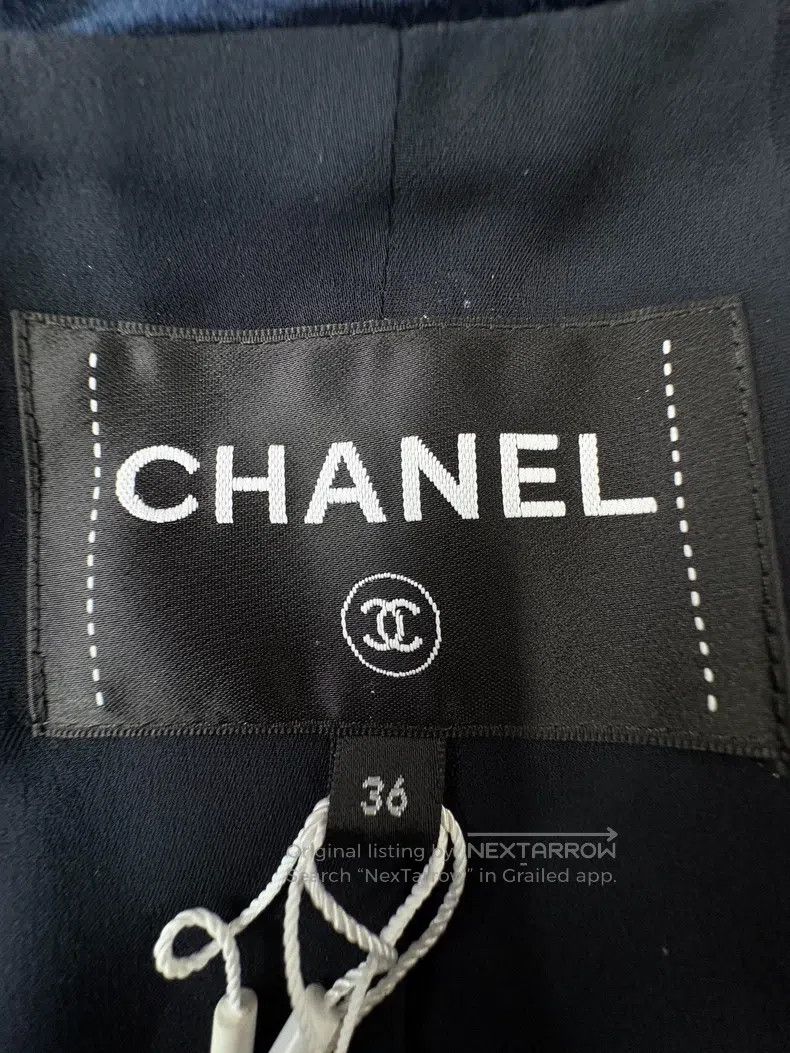 Chanel Chanel 23C catwalk style heavy industry blue sequin jacket Size XS / US 0-2 / IT 36-38 - 8 Thumbnail