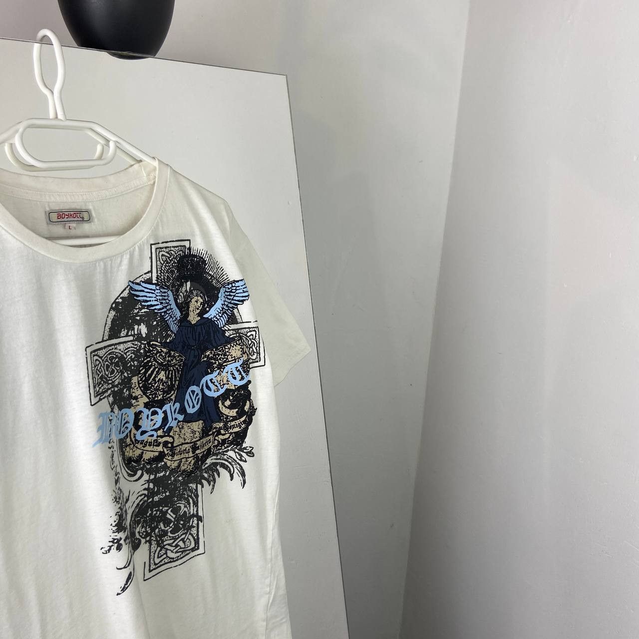 Vintage Vintage Overprint Y2K Japanese Style T-Shirt Size US L / EU 52-54 / 3 - 6 Thumbnail