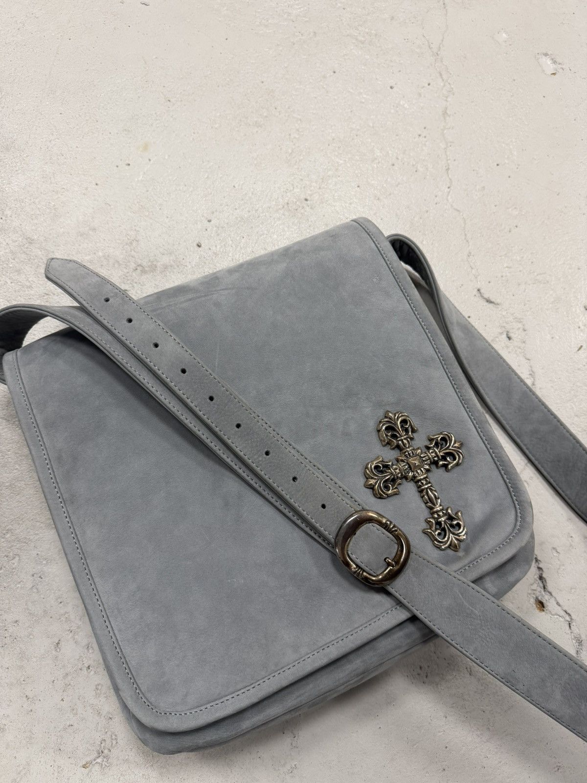Chrome Hearts Chrome Hearts XL Filigree Suede Mail Messenger Side Bag Grey Size ONE SIZE - 3 Thumbnail