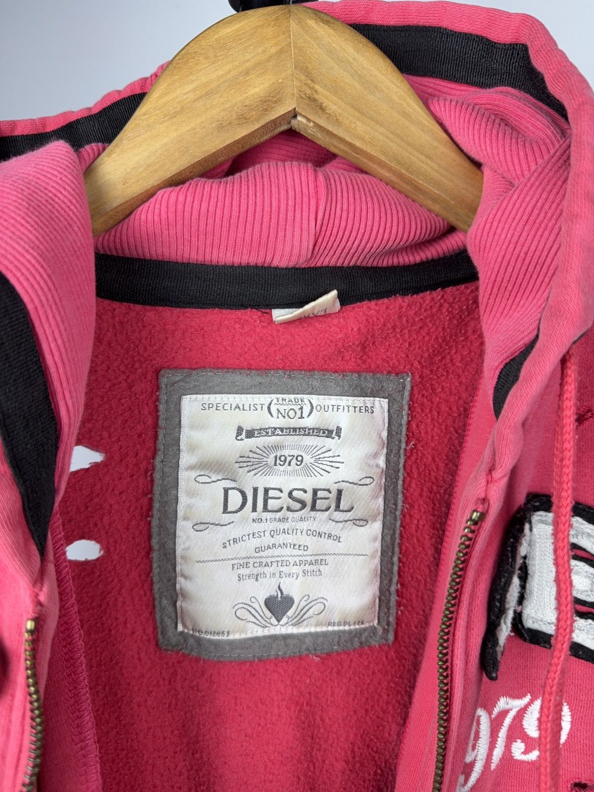 Diesel Vntg Y2K 90s Distressed Diesel Hoodie Luxury Avant Grade Size L / US 10 / IT 46 - 9 Thumbnail