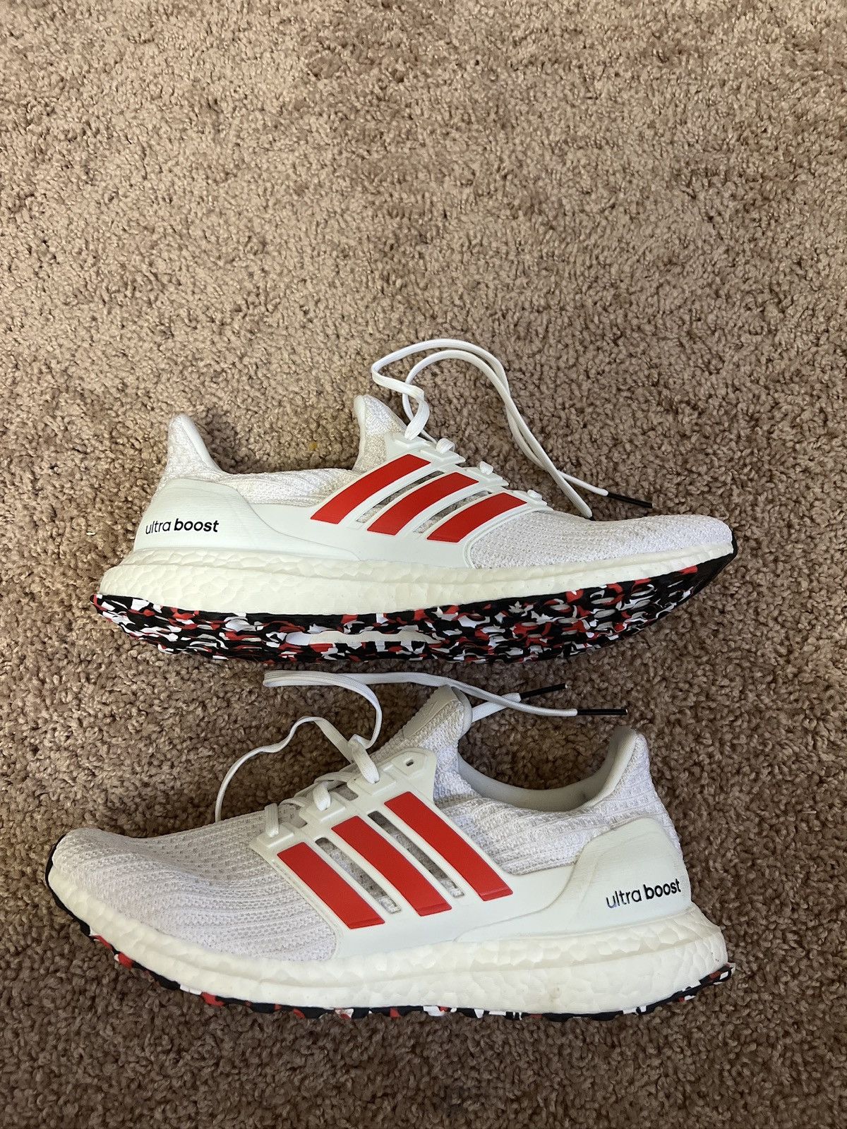 Adidas Adidas ultra boost 4.0 cloud white active red Size US 9.5 / EU 42-43 - 2 Thumbnail