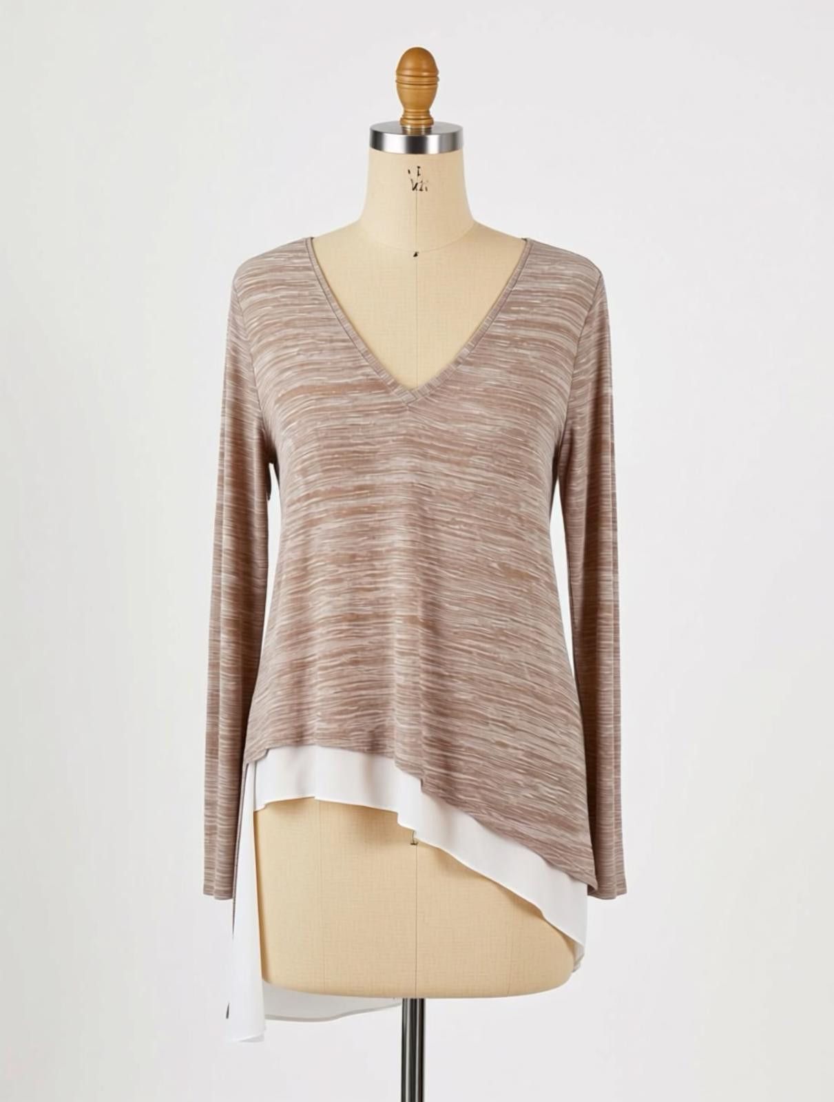 Other White House Black Market Brown and Cream Layered V-Neck Med Size M / US 6-8 / IT 42-44 - 1 Thumbnail