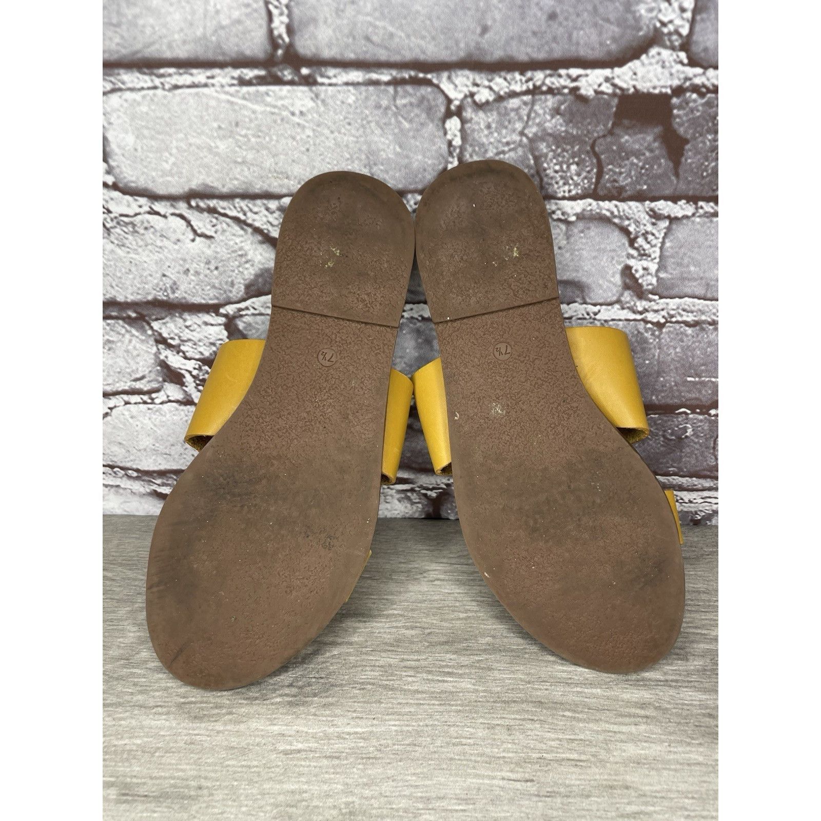 Madewell Madewell Yellow Tan Double Strap Leather Flat Sandals Women’ Size US 7.5 / IT 37.5 - 7 Thumbnail