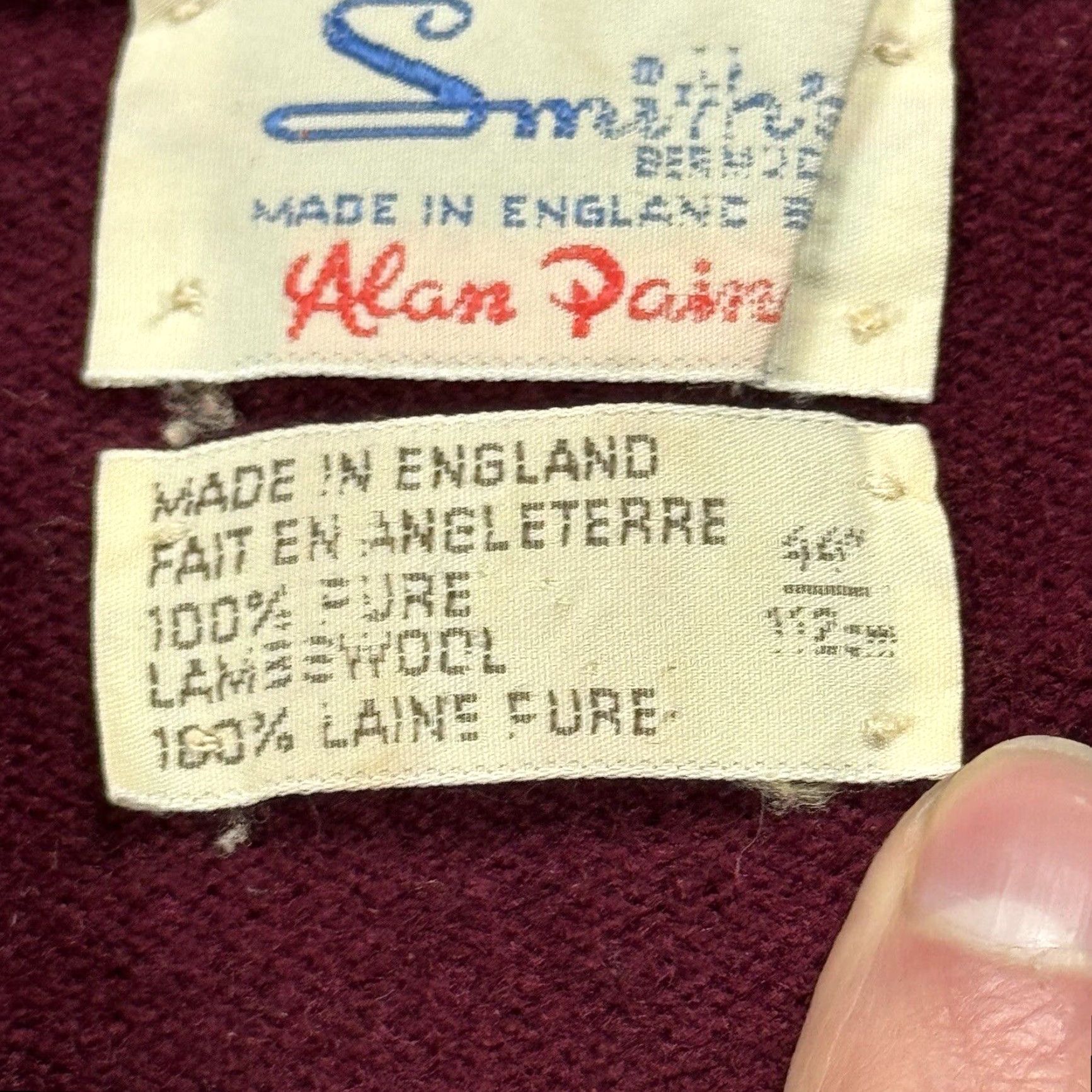Vintage VINTAGE Smith's Bermuda England V-Neck Pullover Sweater Mens 44 Maroon Wool Regular Ivy Prep 80s Preppy Capstone Mens Size US XXL / EU 58 / 5 - 4 Thumbnail