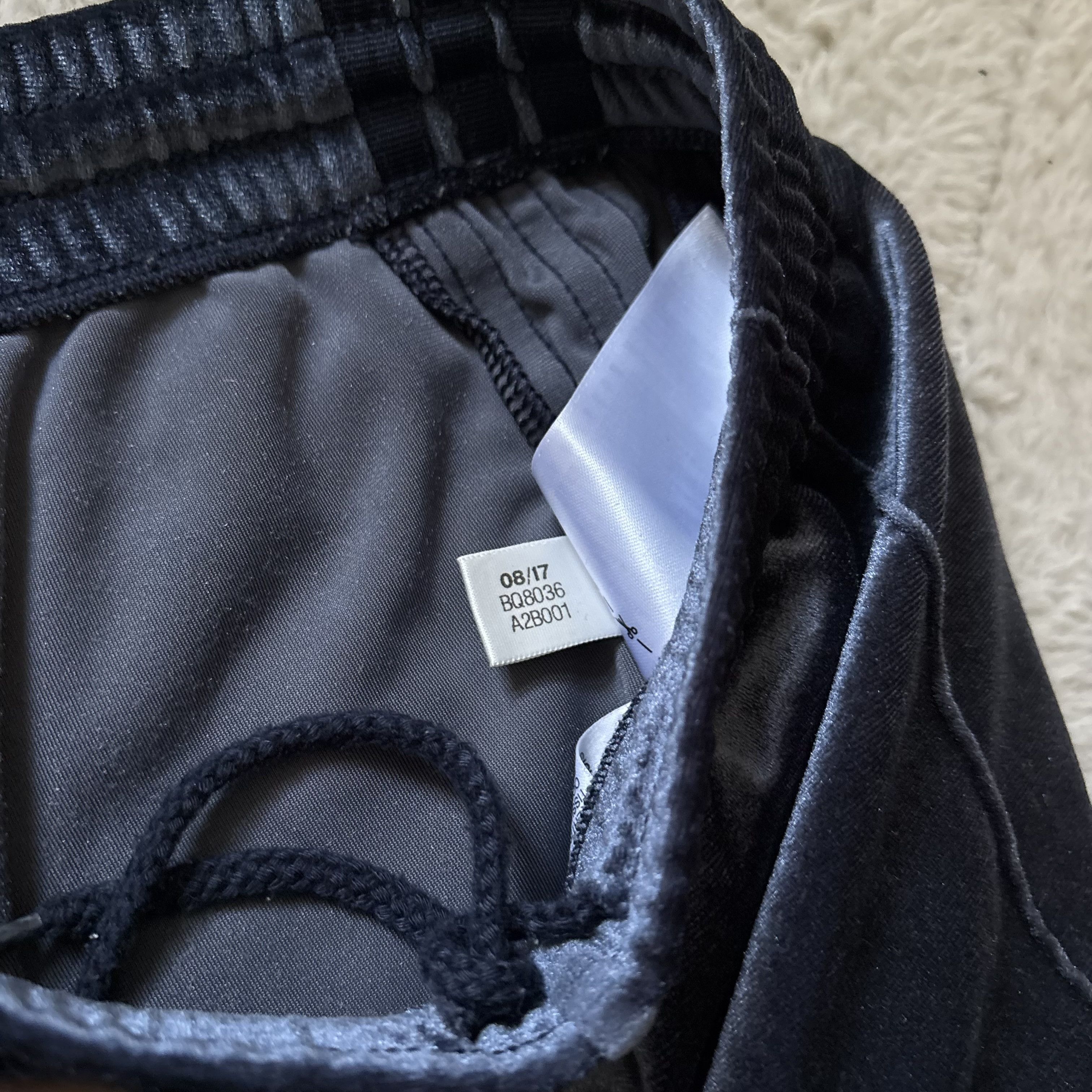 Adidas r tracksuit adidas Luxe velvet Firebird Originals Size 34" / US 12 / IT 48 - 11 Thumbnail