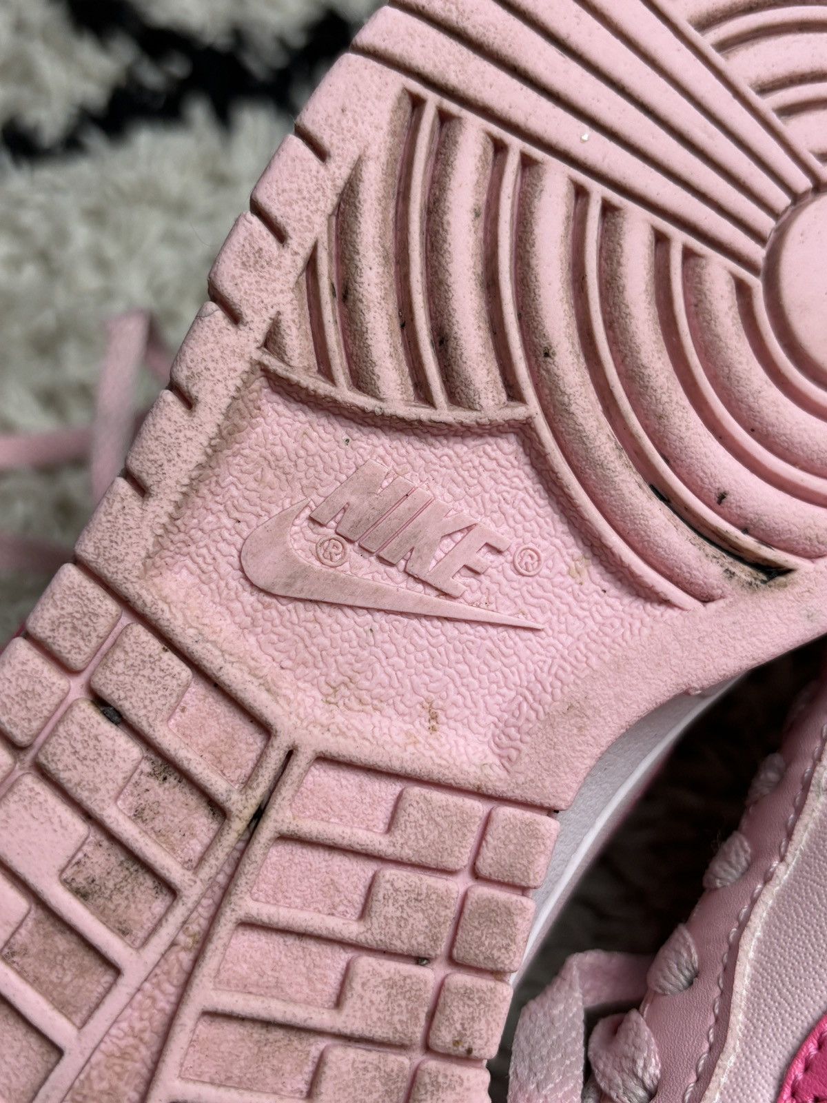 Nike Nike Dunk Triple Pink Low Sneakers Rare Size US 7.5 / IT 37.5 - 12 Thumbnail