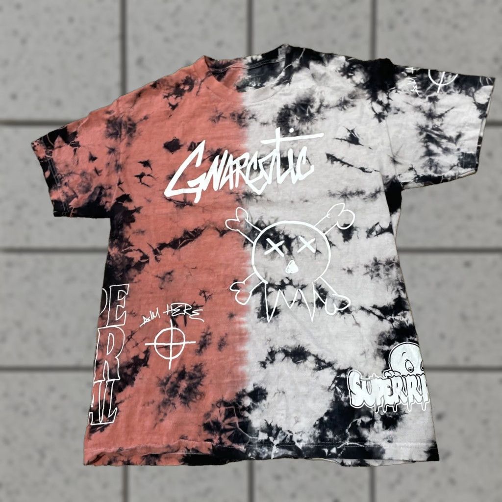Pinko GNARCOTIC Street Addict Mens L Black Pink Tie Gye Graphic 2side HipHop T-Shirt Shirt Pink Black Logo Crew Neck Short Sleeve Knitرت Size US L / EU 52-54 / 3 - 1 Thumbnail