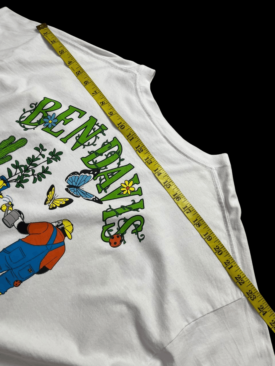 Ben Davis Ben Davis Short Sleeve Graphic Featuring A Gardener Size US XL / EU 56 / 4 - 7 Thumbnail