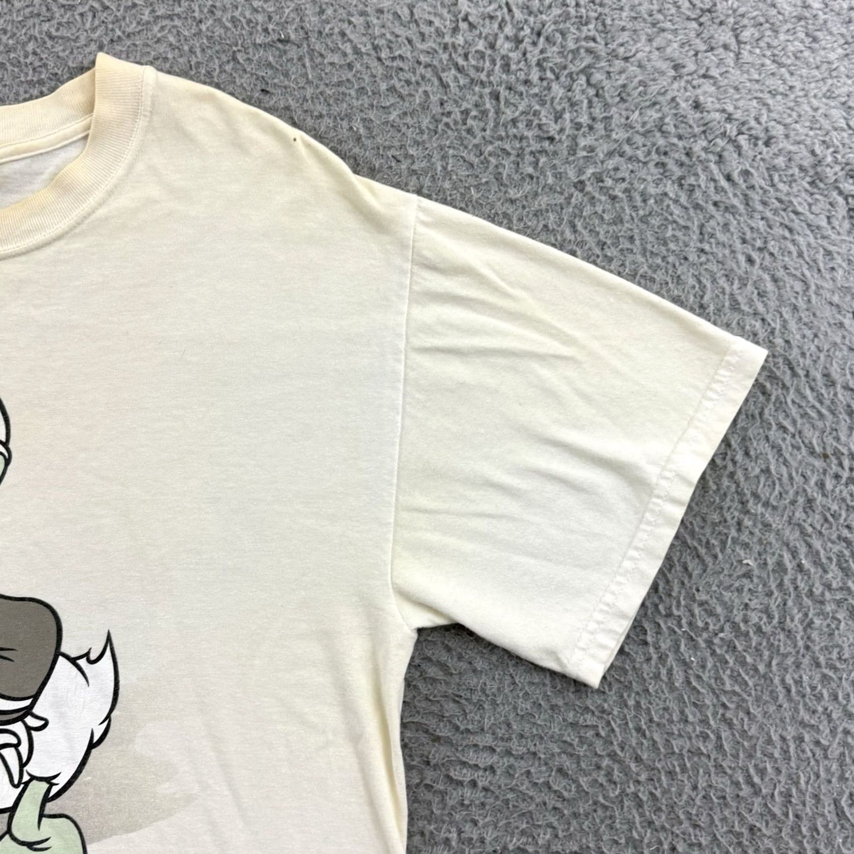 Disney VINTAGE Donald Duck Shirt Mens M White Disney Cartoon Short Sleeve 90s Retro Pop Culture Disney Shirt Mens Medium White T-Shirt Size US M / EU 48-50 / 2 - 5 Thumbnail
