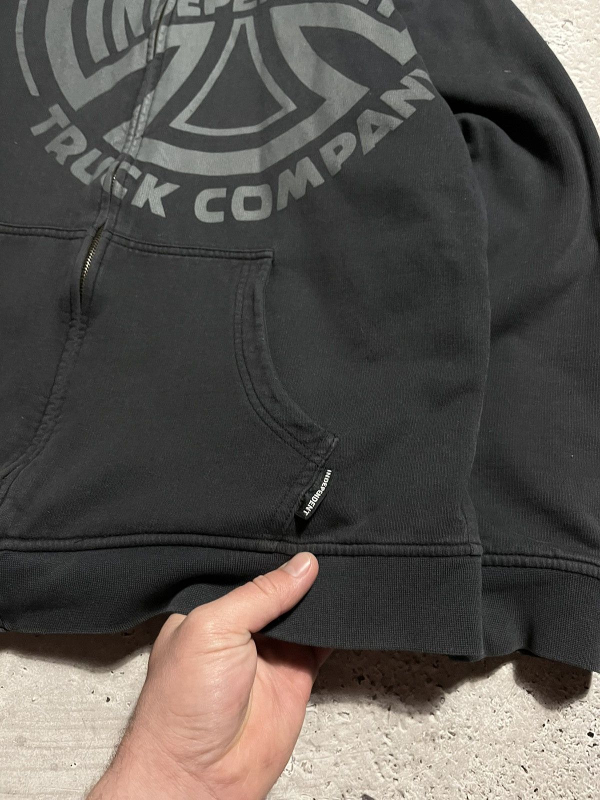 Independent Truck Co. × Japanese Brand Y2K reversible zip-up hoodie Independent logo graphic print Size US XL / EU 56 / 4 - 7 Thumbnail