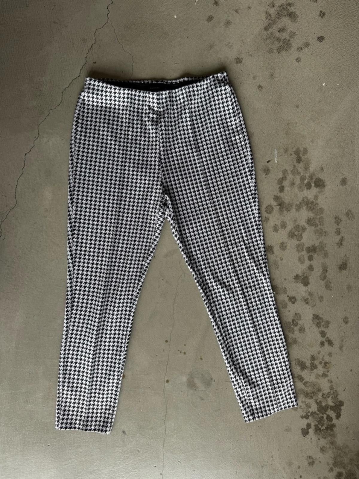 Elie Tahari Tahari / Houndstooth Cropped Stretch Pants / Black White Size 36" / US 14 / IT 50 - 1 Thumbnail