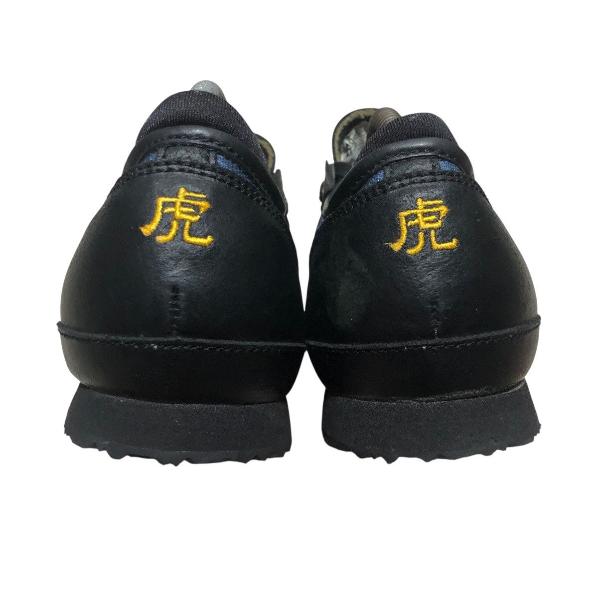 Asics Vintage Asics Magicrunner Flame Design Japan Onitsuka Tiger Size US 9 / EU 42 - 6 Thumbnail