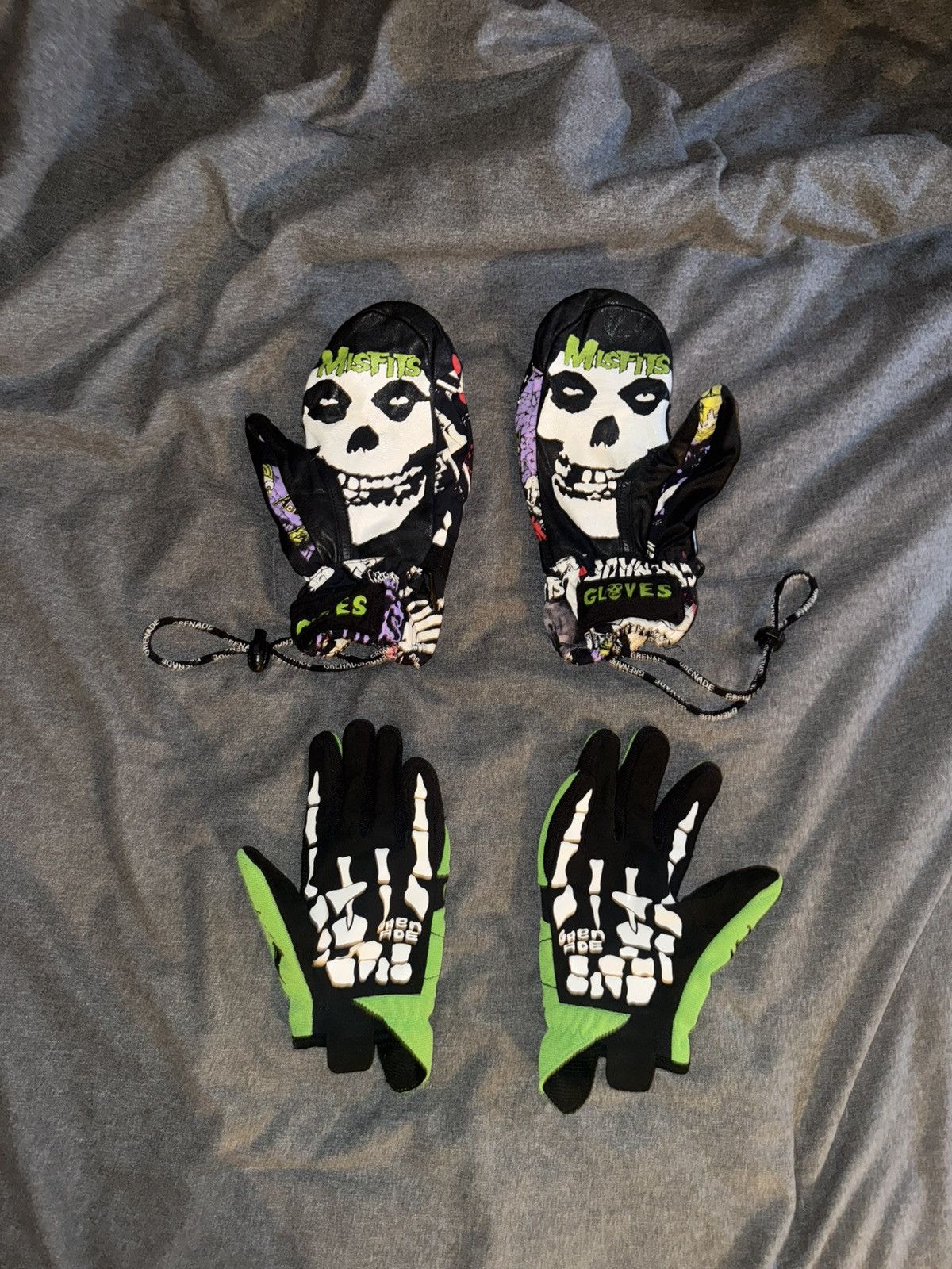 Grenade RARE MISFITS X GRENADE GLOVES + MITTENS 2007 DROP SIZE SMALL Size ONE SIZE - 2 Thumbnail