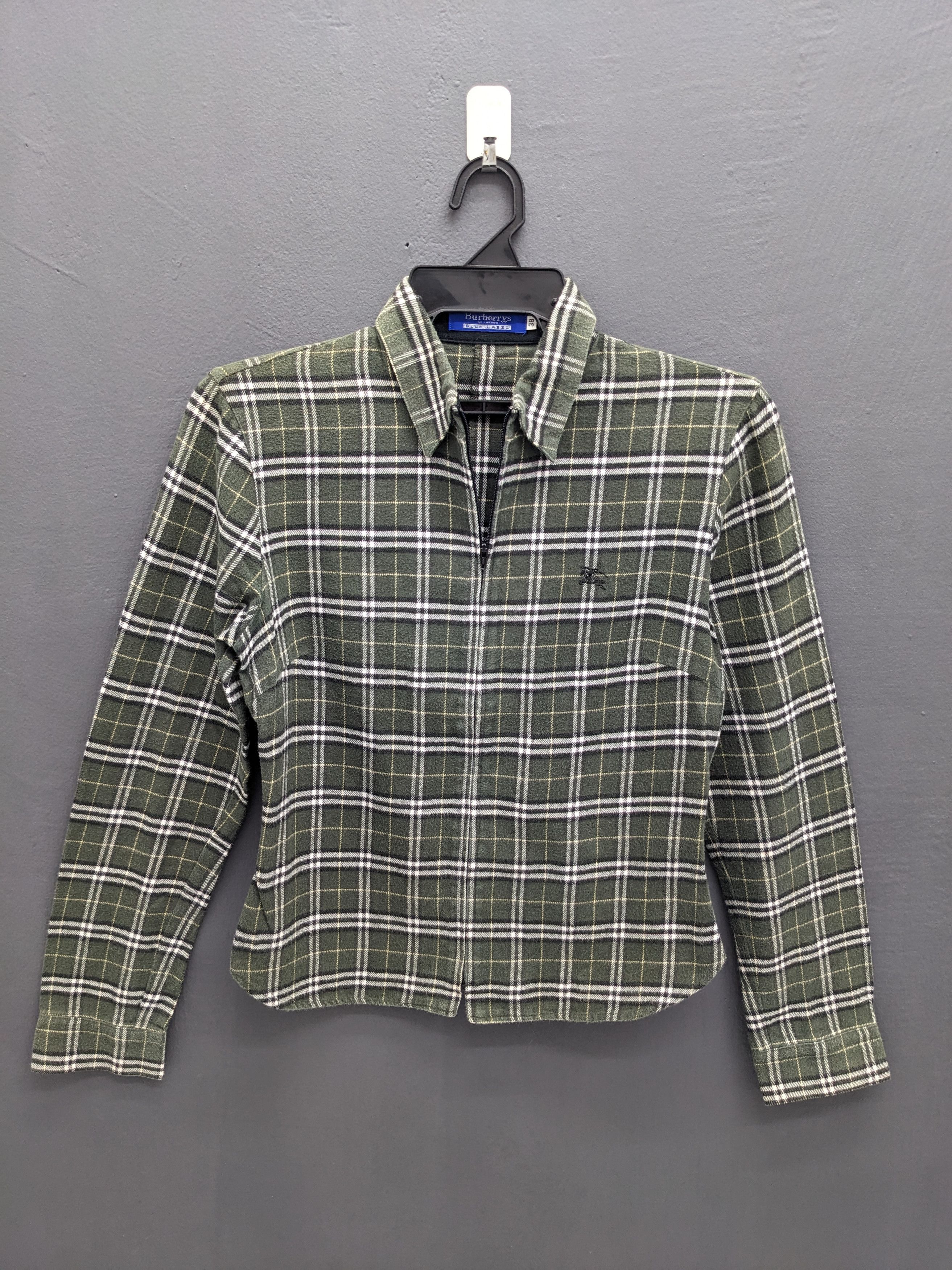 Burberry BURBERRY NOVA CHECK LONG SLEEVE TSHIRT Size XS / US 0-2 / IT 36-38 - 2 Thumbnail
