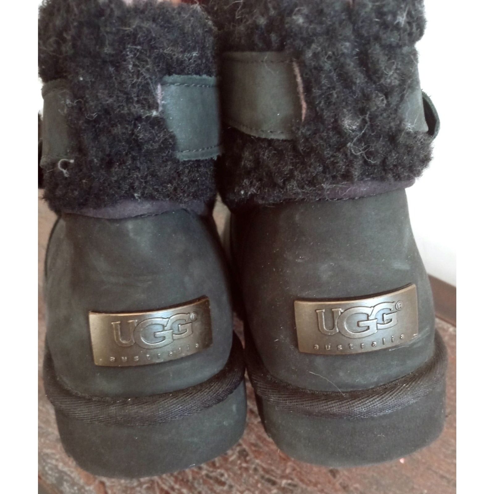 Ugg UGG Australia Jocelin Black Suede Sheepskin Lined Boots 7 Size US 7 / IT 37 - 4 Thumbnail
