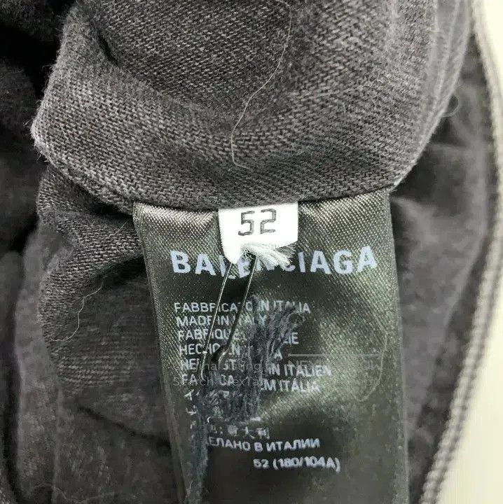 Balenciaga Balenciaga Vintage Logo Print Denim Jacket. Size US L / EU 52-54 / 3 - 4 Thumbnail