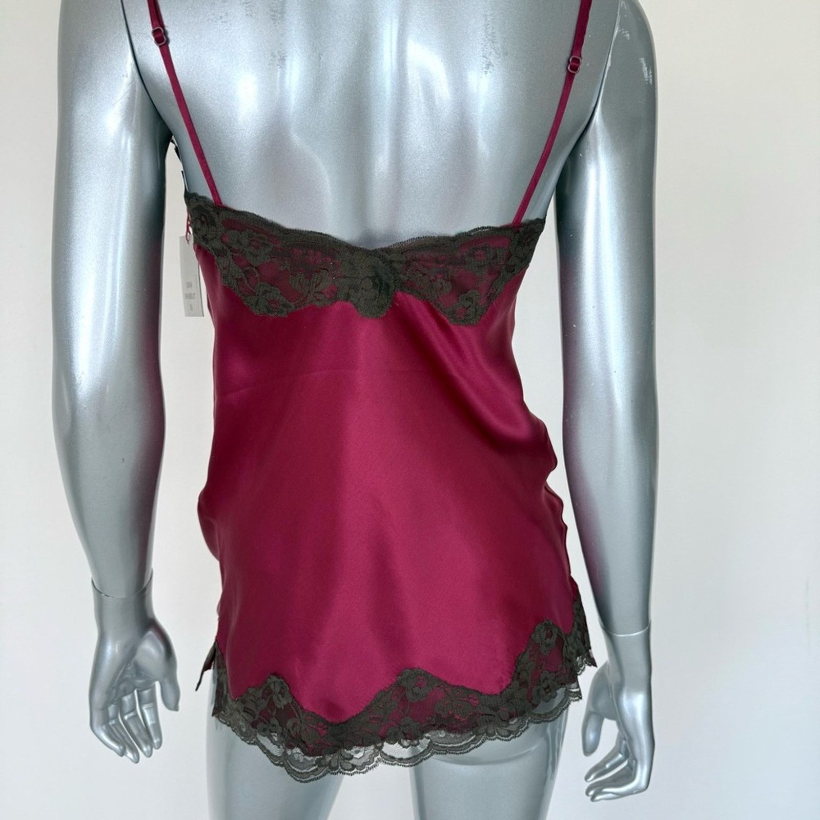 Other NWT!!! Gold Hawk women silk camisole XS Retail 160$ Size XS / US 0-2 / IT 36-38 - 3 Thumbnail