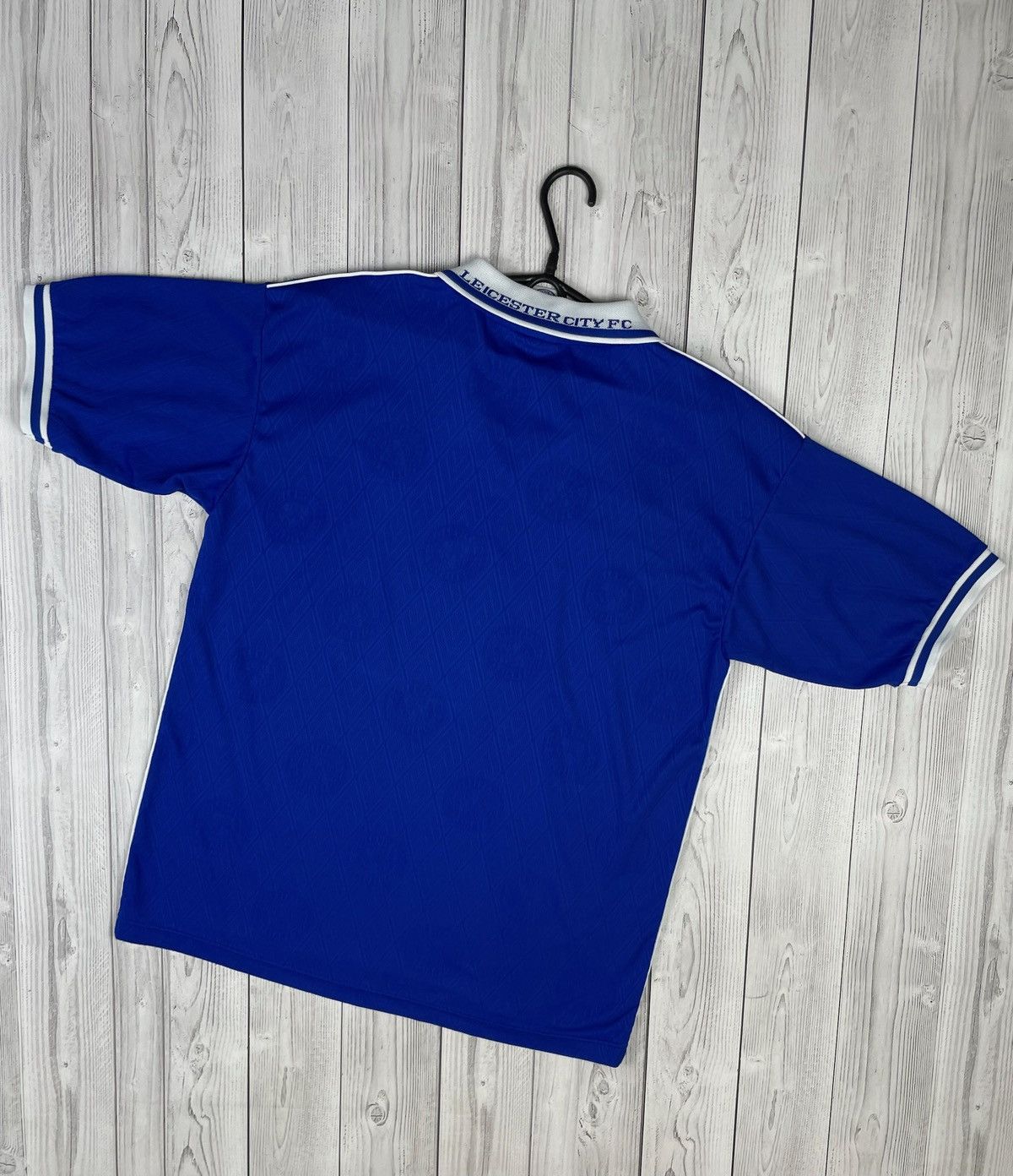 Vintage Vintage retro jersey Leicester City soccer size L Size US L / EU 52-54 / 3 - 6 Thumbnail