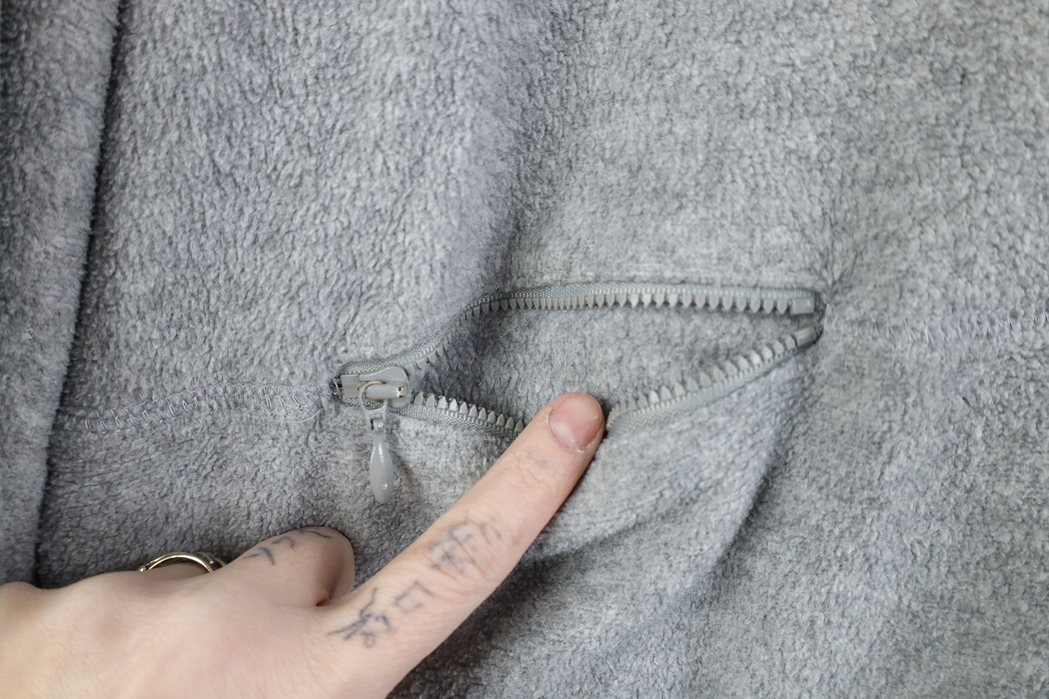 Adidas Vintage 90s Adidas Baggy 1/4 Half Zip Fleece Sweater Gray Size US L / EU 52-54 / 3 - 6 Thumbnail