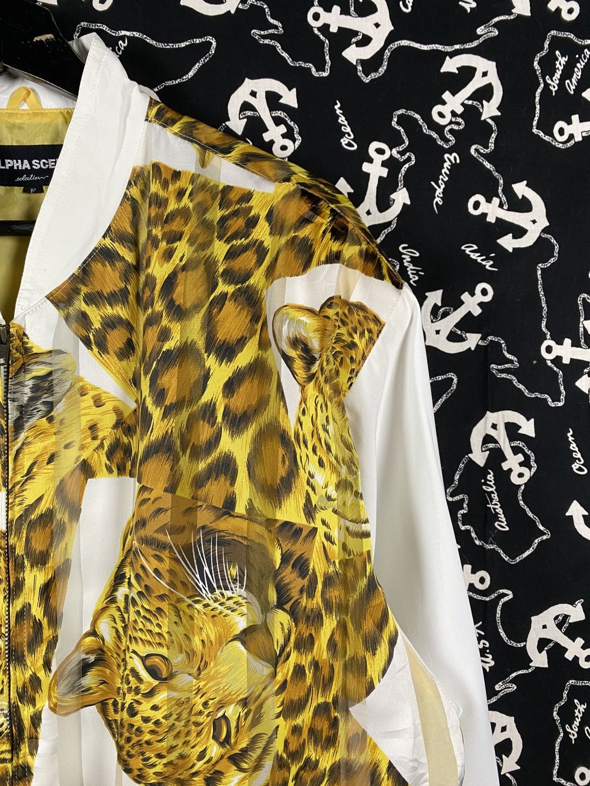 Japanese Brand Alpha Scene Leopard Statement Animal Print L/weight Jacket Size L / US 10 / IT 46 - 10 Thumbnail