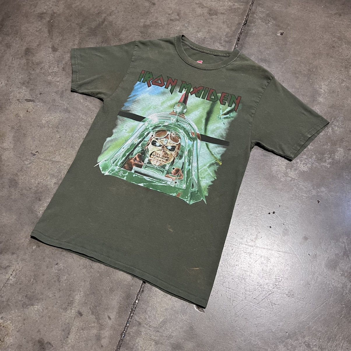 Band Tees Iron Maiden Aces High Band Tee 2019 Legacy of Beast Tour Size US M / EU 48-50 / 2 - 2 Thumbnail