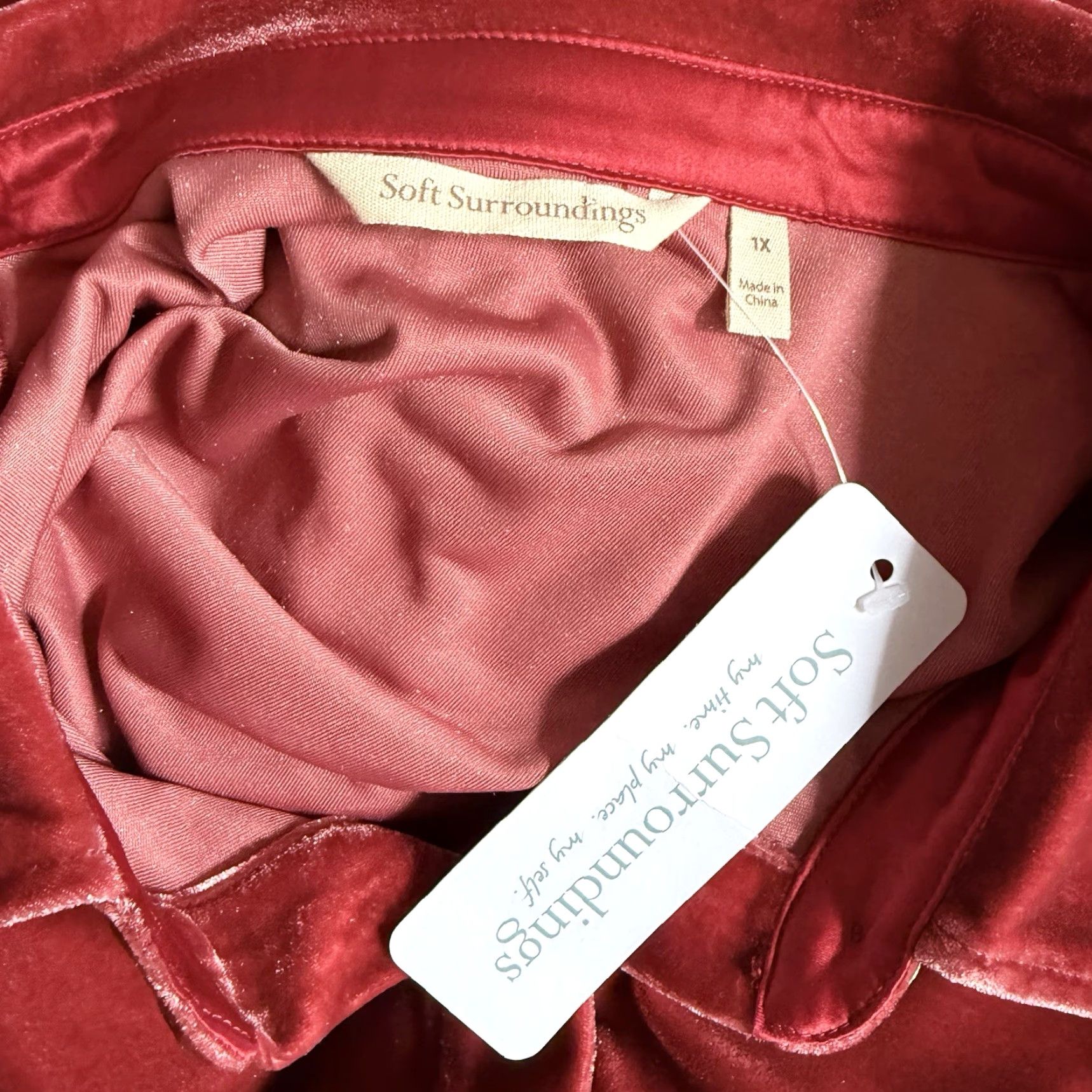 Soft Surroundings **Soft Surroundings Filigree Velvet Boyfriend Red Button Front Shirt 1X** User: Soft Surroundings Filigree Velvet Boyfriend Red Button Front Shirt 1X Size XL / US 12-14 / IT 48-50 - 7 Thumbnail