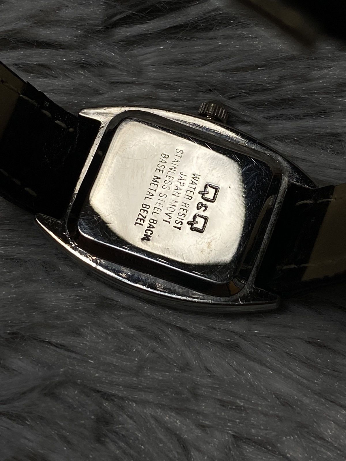 Jewelry Retro Q&Q Black Quartz Watch - Japanese Brand Size ONE SIZE - 3 Thumbnail