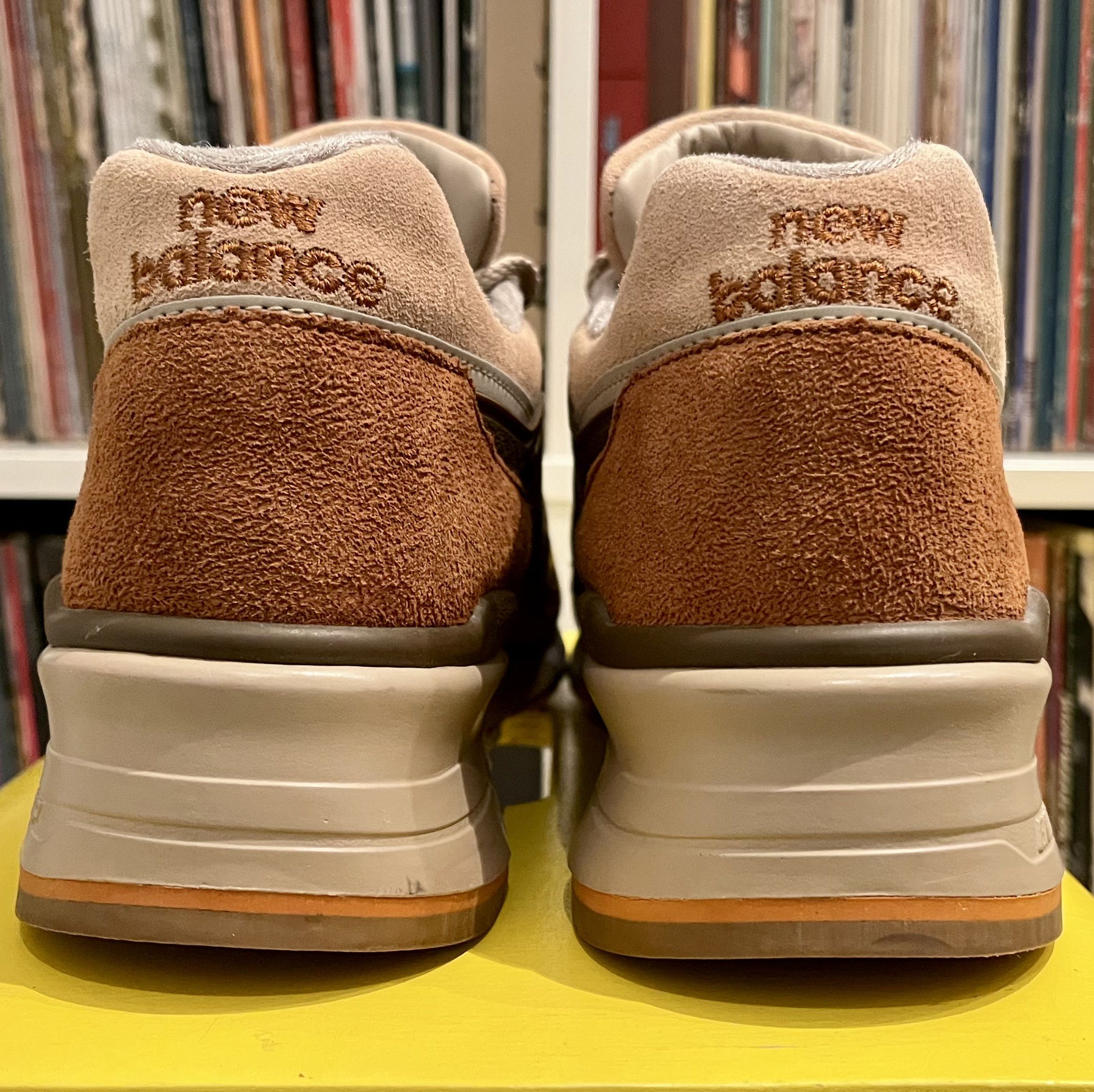 New Balance New Balance 997 "JCrew Butterscotch" MiUSA Size US 10 / EU 43 - 3 Thumbnail