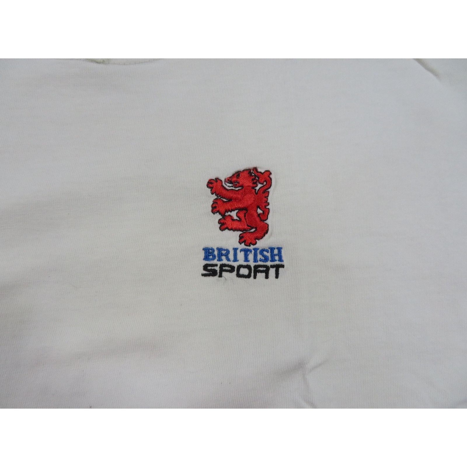 Nike Nike British Sport Lion Crest White T-shirt Sz M 1980s Size US M / EU 48-50 / 2 - 2 Thumbnail