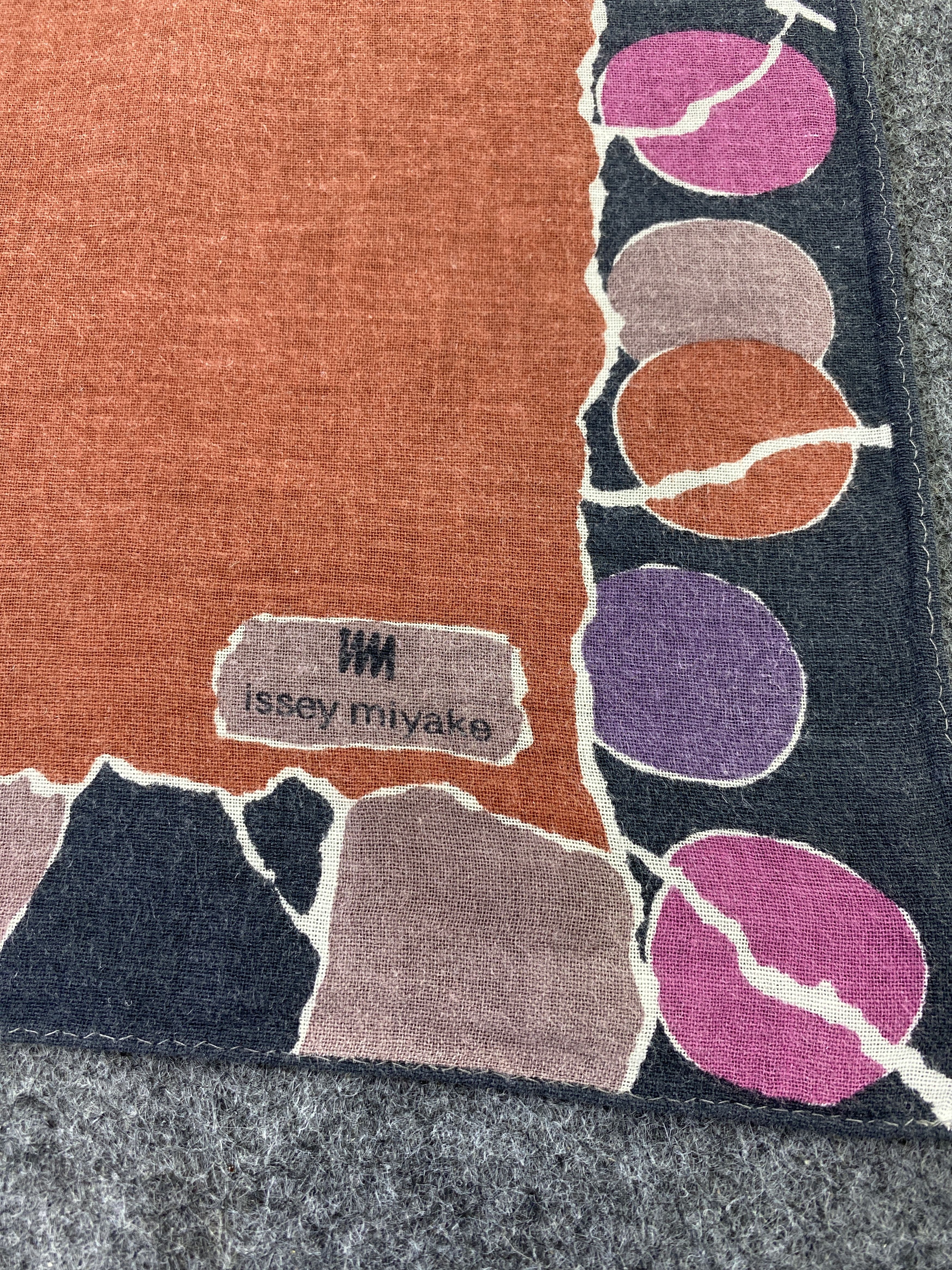 Issey Miyake Issey Miyake Handkerchief / Bandana / Neckerchief-B418 Size ONE SIZE - 5 Thumbnail