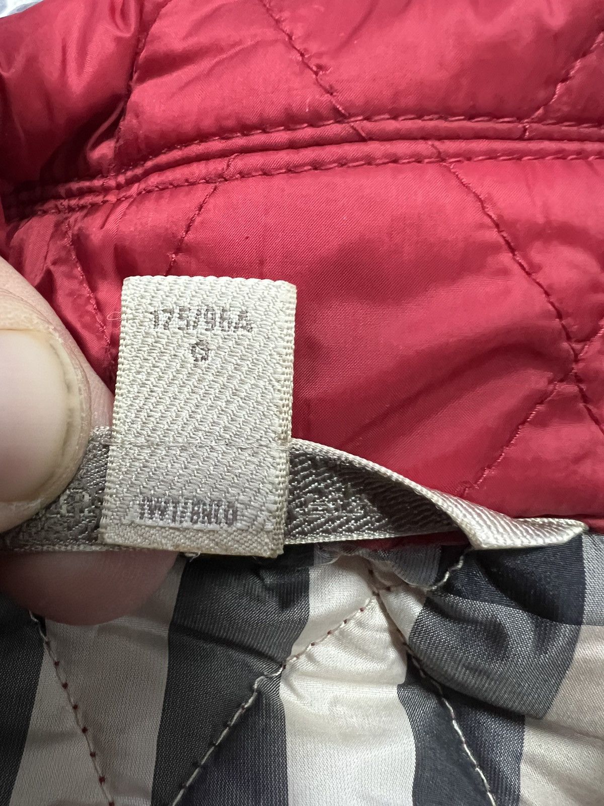 Burberry Burberry Burberrys Nova Check Quilted red Jacket Coat Size S / US 4 / IT 40 - 7 Thumbnail