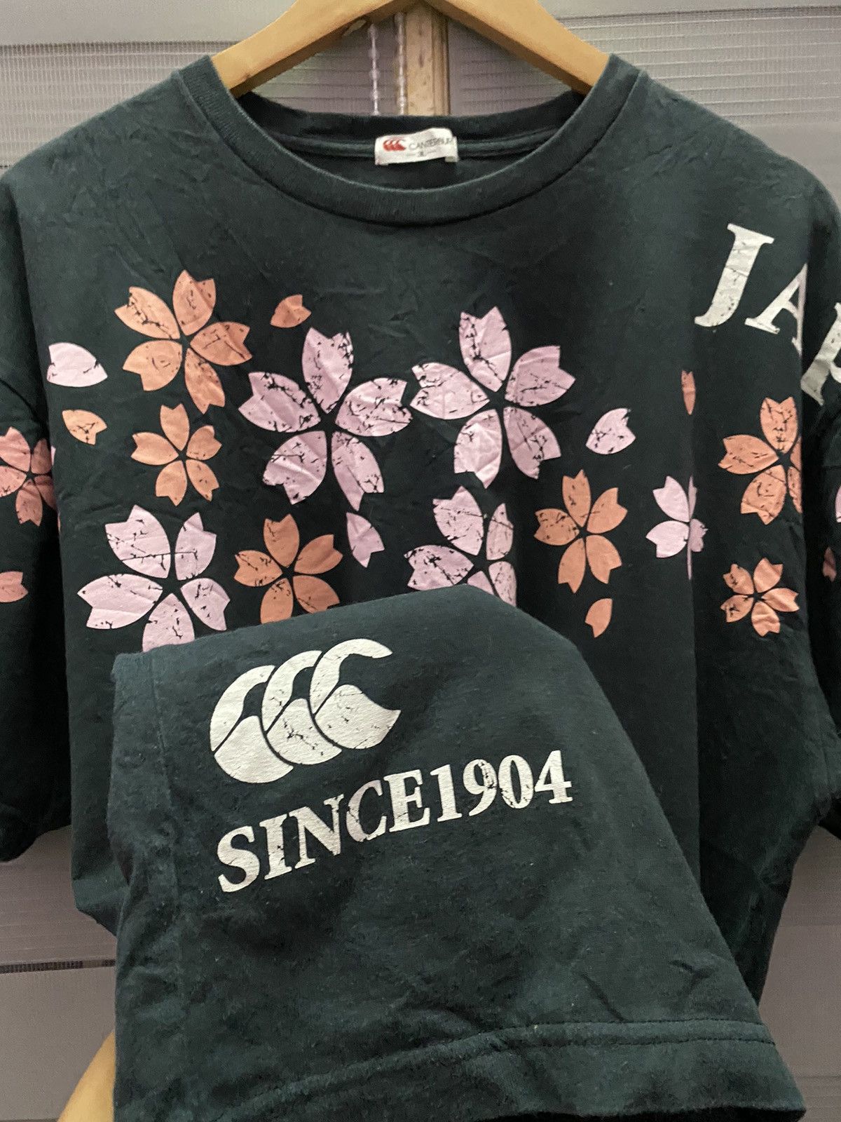 Canterbury of New Zealand Vintage Canterbury Rugby Japan Design Sakura Ter Size US XXL / EU 58 / 5 - 5 Thumbnail