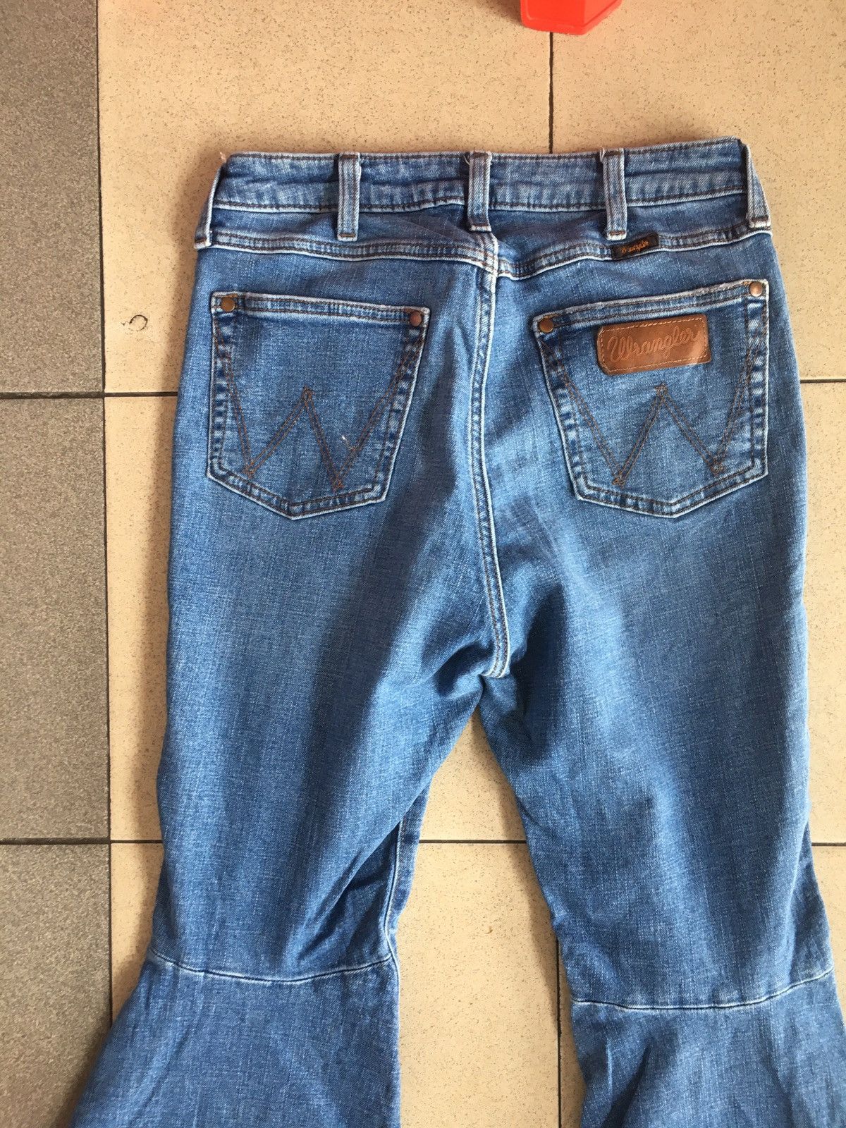 Wrangler Wranglers high rise flare Size 29" - 11 Thumbnail
