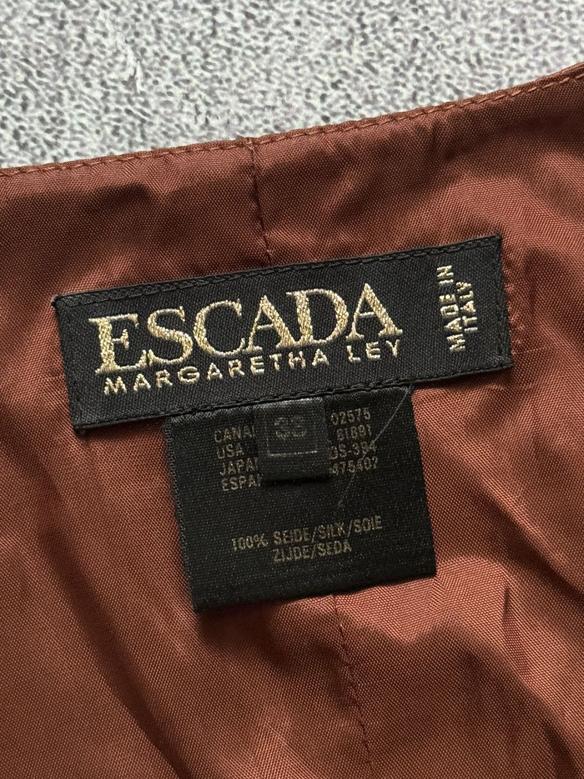 Escada × Escada Sport × Vintage Escada by Margaretha Ley Italy 36 button up vest all printed Size XS / US 0-2 / IT 36-38 - 12 Thumbnail